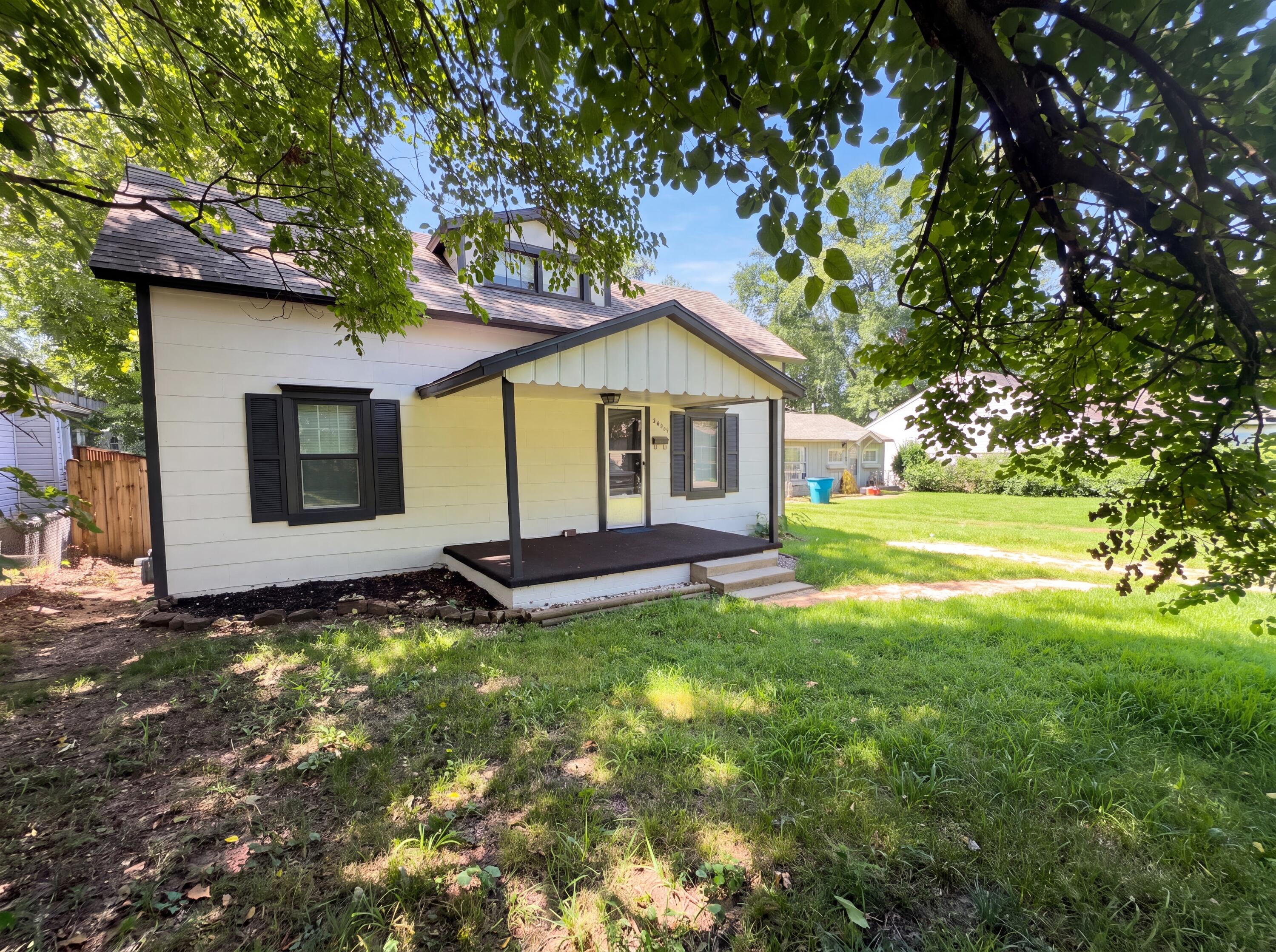 Photo 24 - Residential for sale – 1446 E Whiteside Street  Springfield, MO