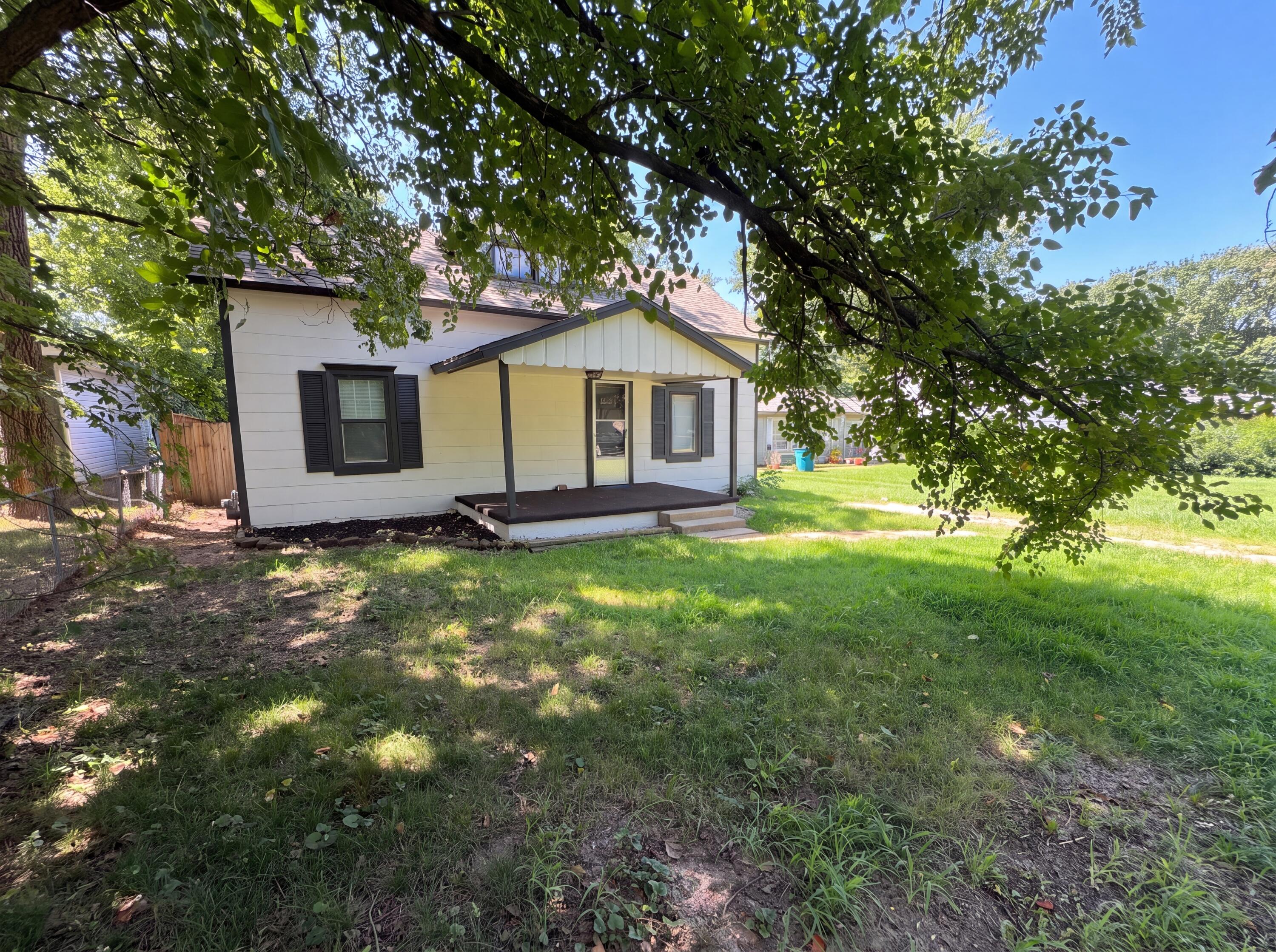 Photo 25 - Residential for sale – 1446 E Whiteside Street  Springfield, MO
