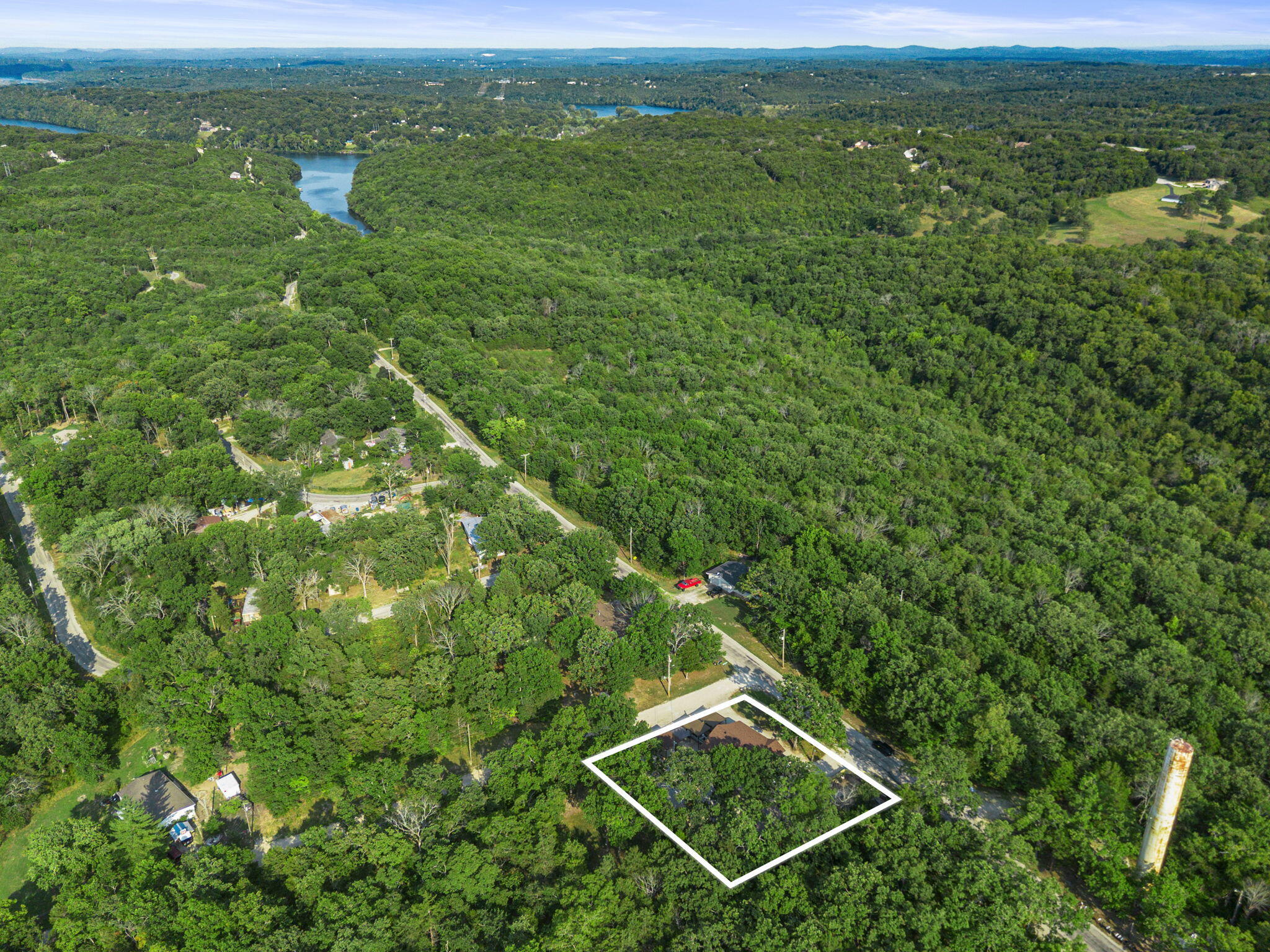 Photo 3 - Residential for sale – 535  Taneycomo Road  Branson, MO