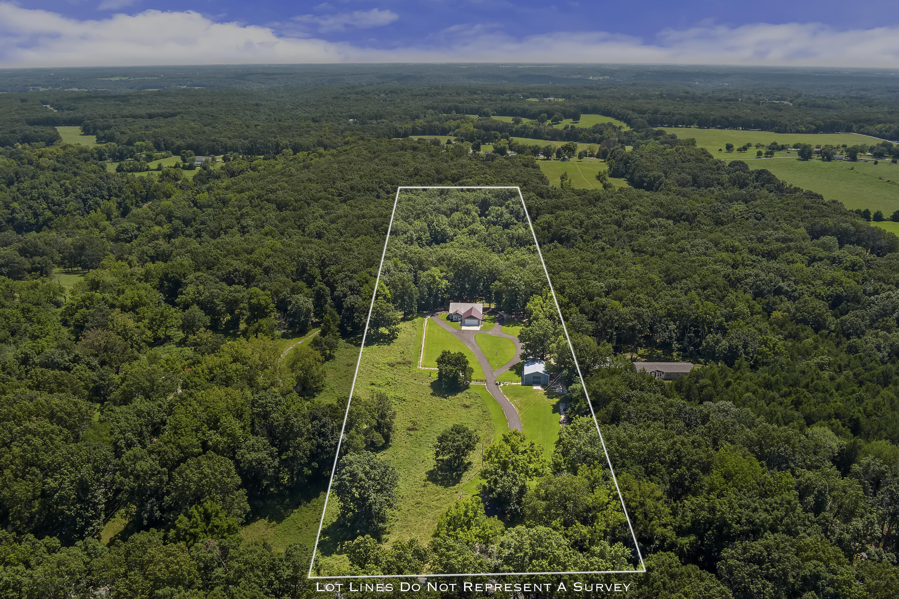 Photo 3 - Residential for sale – 9318 E Farm Rd 112   Strafford, MO