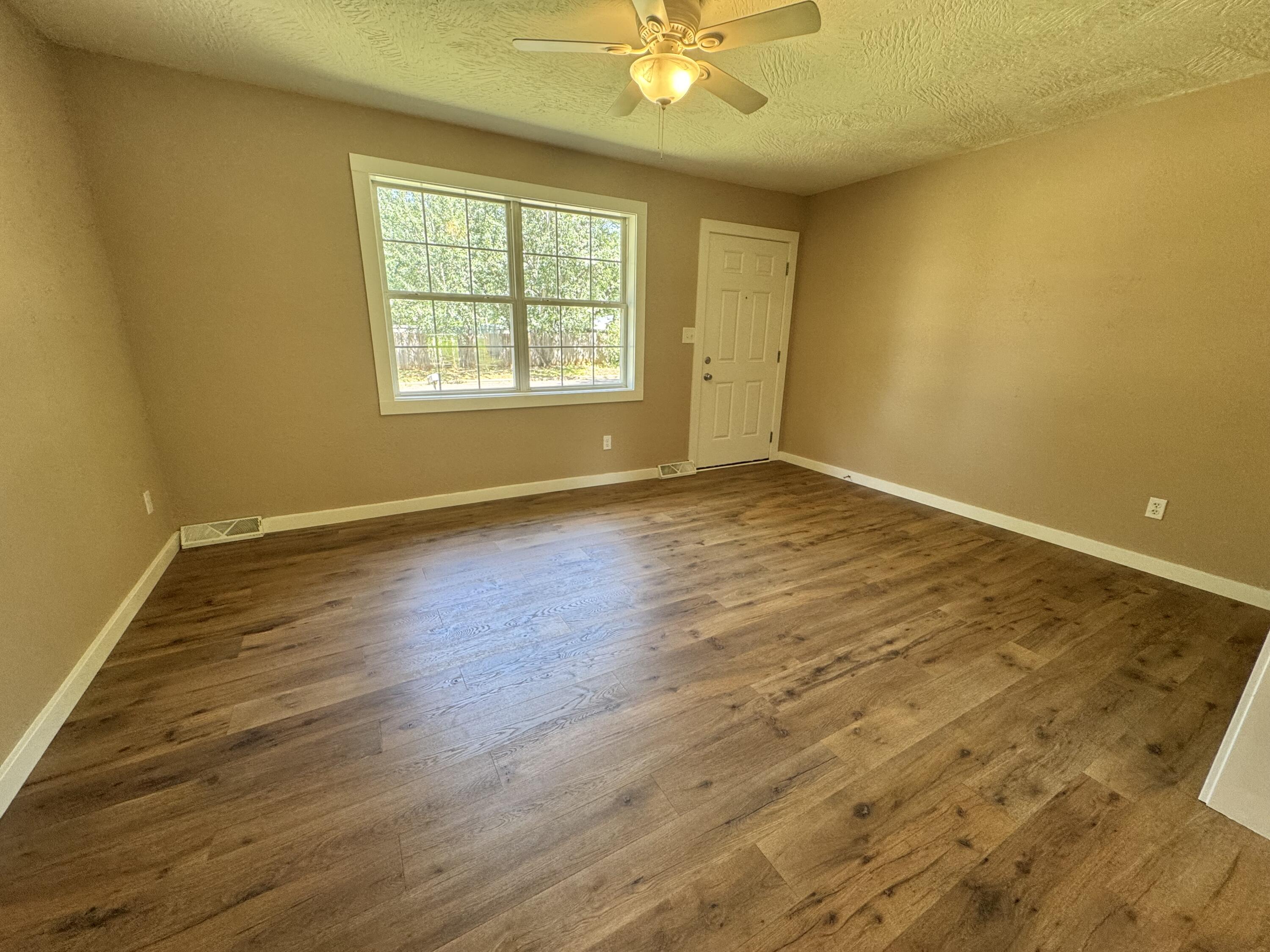 Photo 4 - Residential for sale – 2908 W Scott Street  Springfield, MO