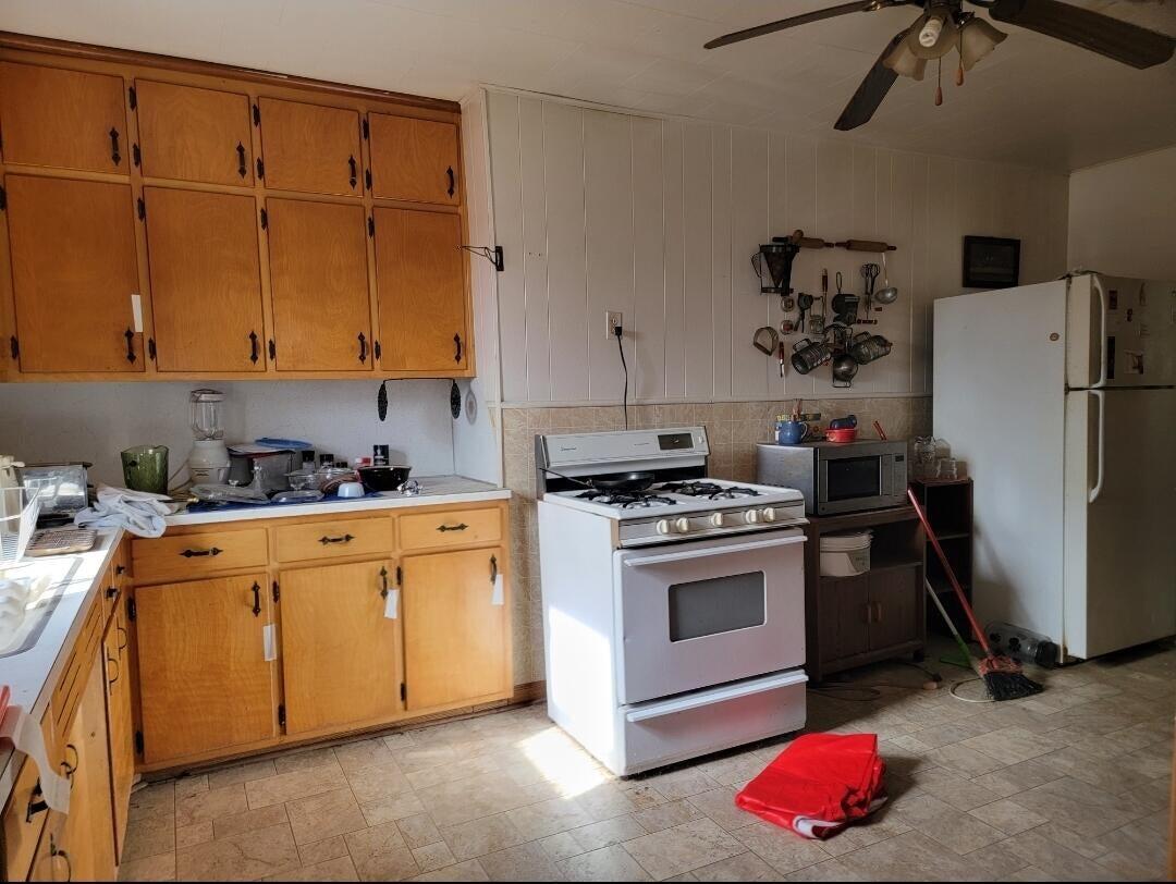 Photo 8 - Residential for sale – 1401 E Broadway Street  Monett, MO
