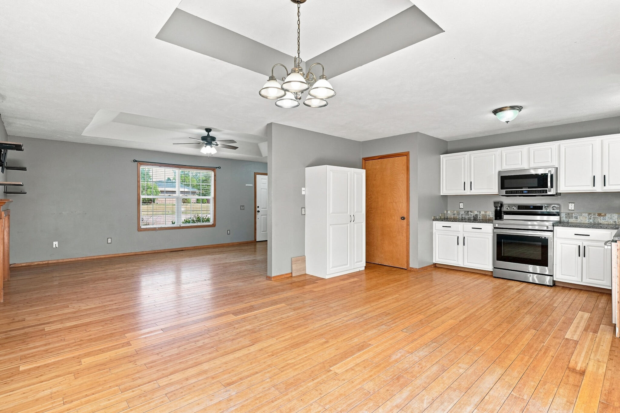 Photo 10 - Residential for sale – 936 S Duke Court  Springfield, MO