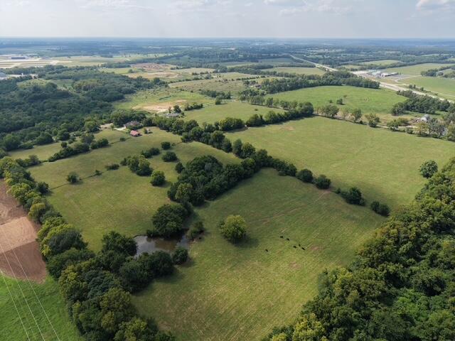 Photo 11 - Residential for sale – 2904 N Farm Road 123   Springfield, MO