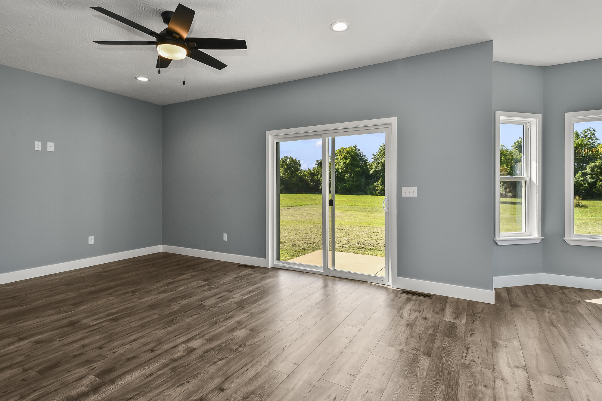 Photo 7 - Residential for sale – 510  Pine Street  Willard, MO