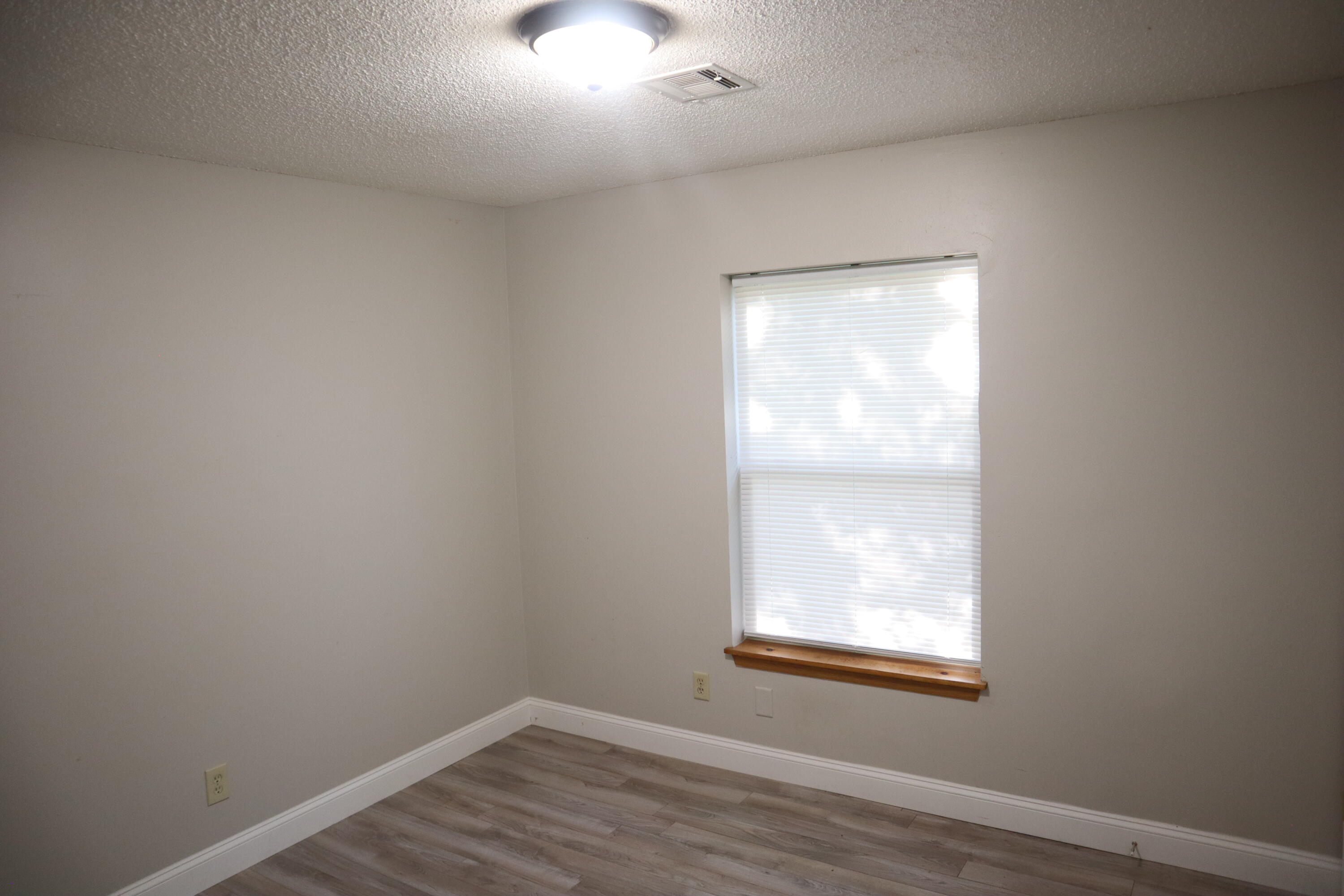 Photo 16 - Residential for sale – 651 W Nichols Street  Springfield, MO