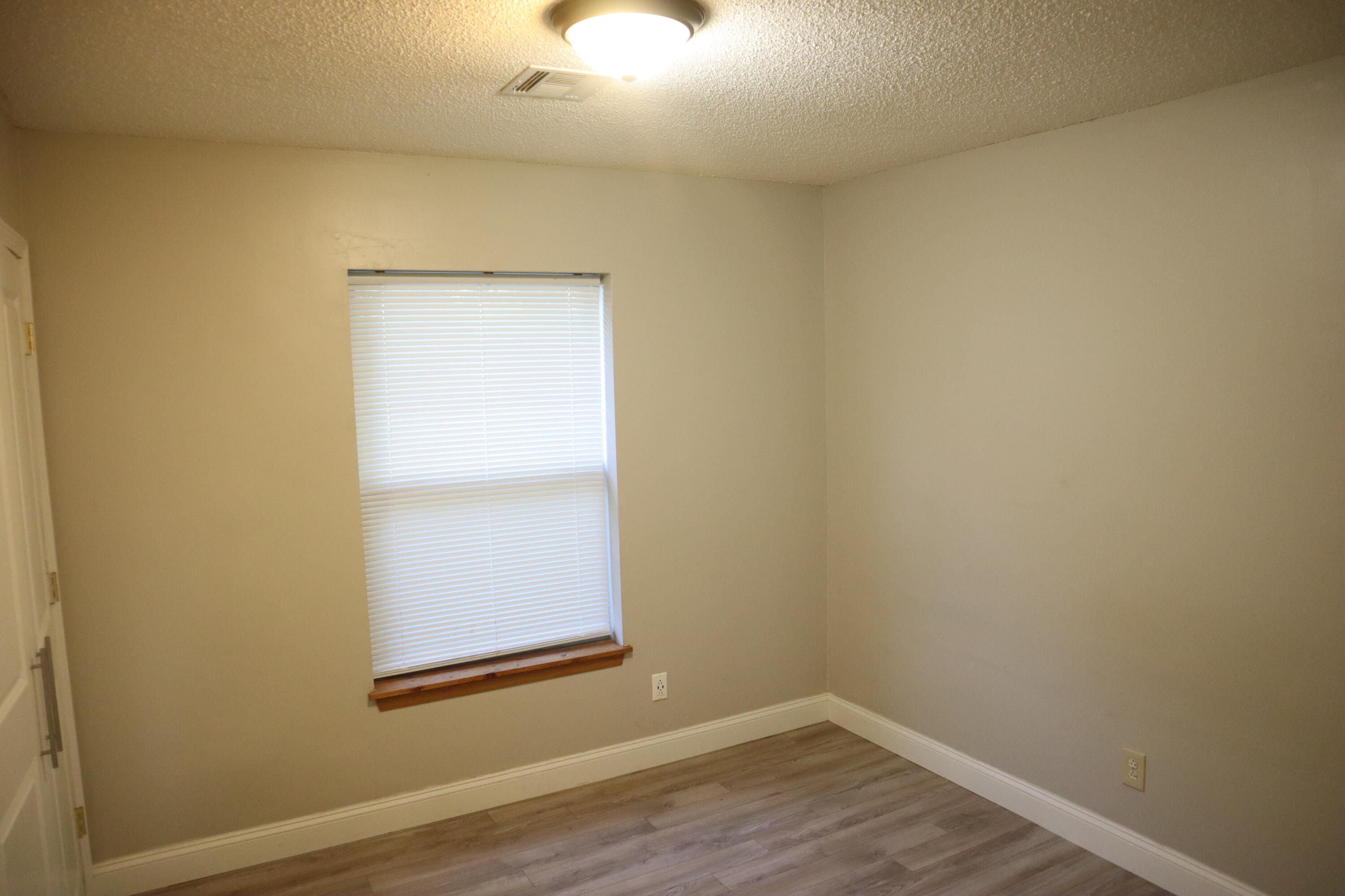 Photo 17 - Residential for sale – 651 W Nichols Street  Springfield, MO