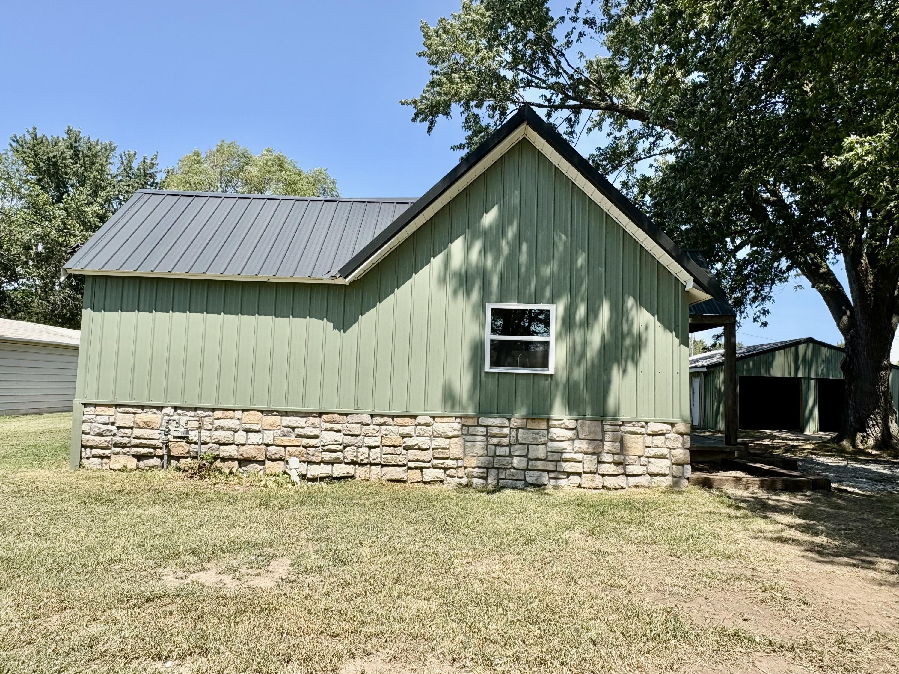Photo 36 - Residential for sale – 306 E 17th Street  Lockwood, MO