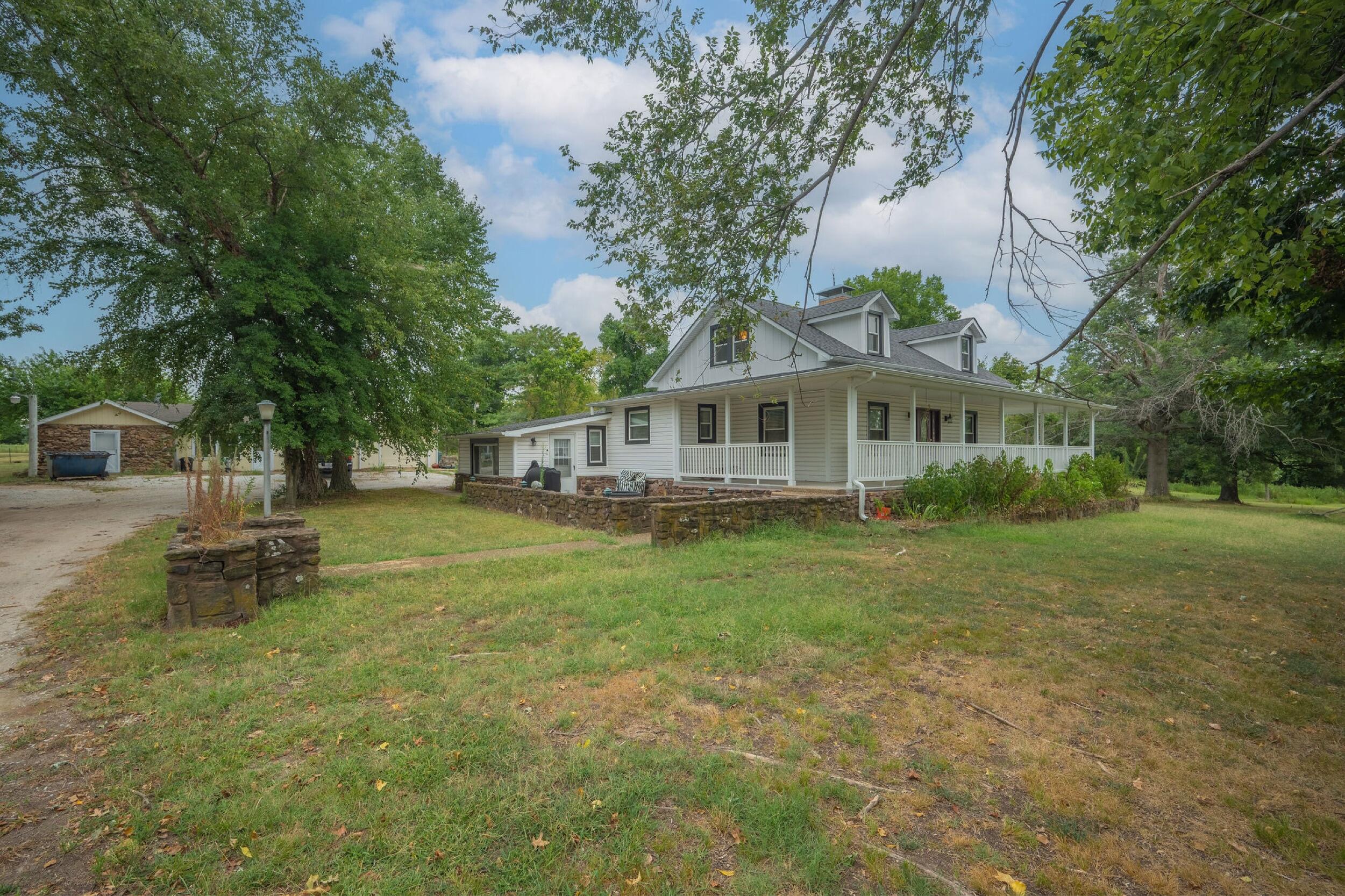 Photo 2 - Residential for sale – 25327  Central Avenue  Joplin, MO