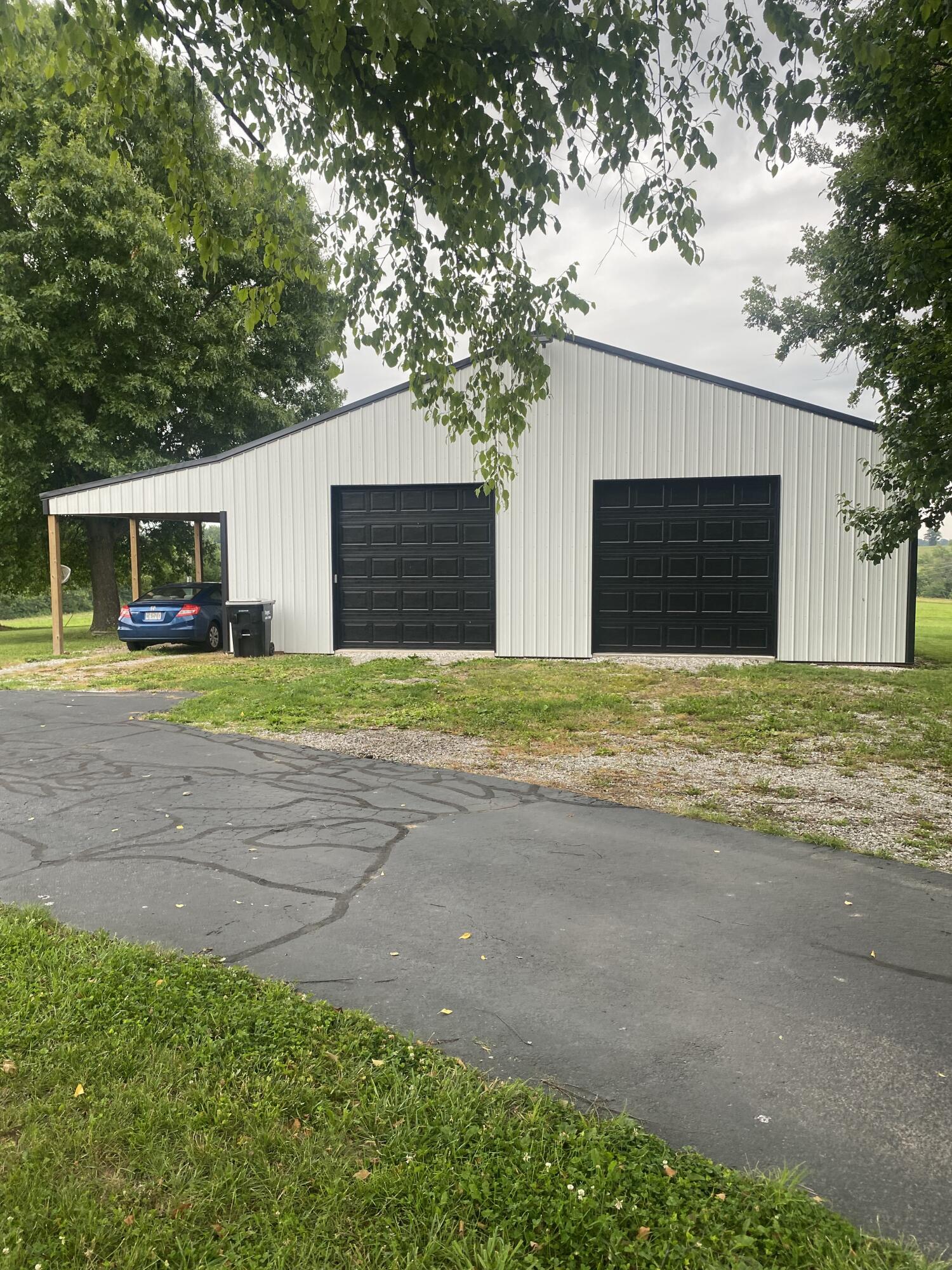 Photo 12 - Residential for sale – 7071 E Farm Road 194   Rogersville, MO
