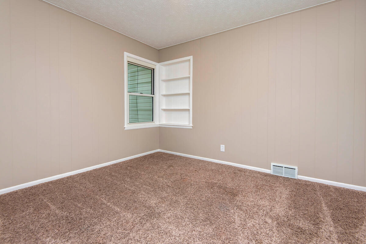 Photo 14 - Residential for sale – 1427 S Pickwick Avenue  Springfield, MO