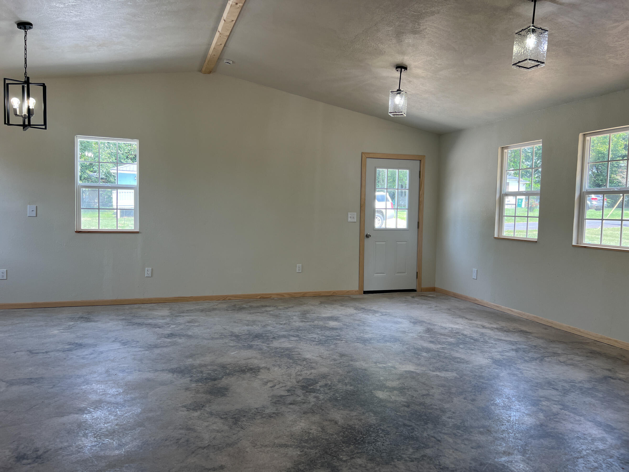 Photo 8 - Residential for sale – 324 W 7th Street  Mountain Grove, MO