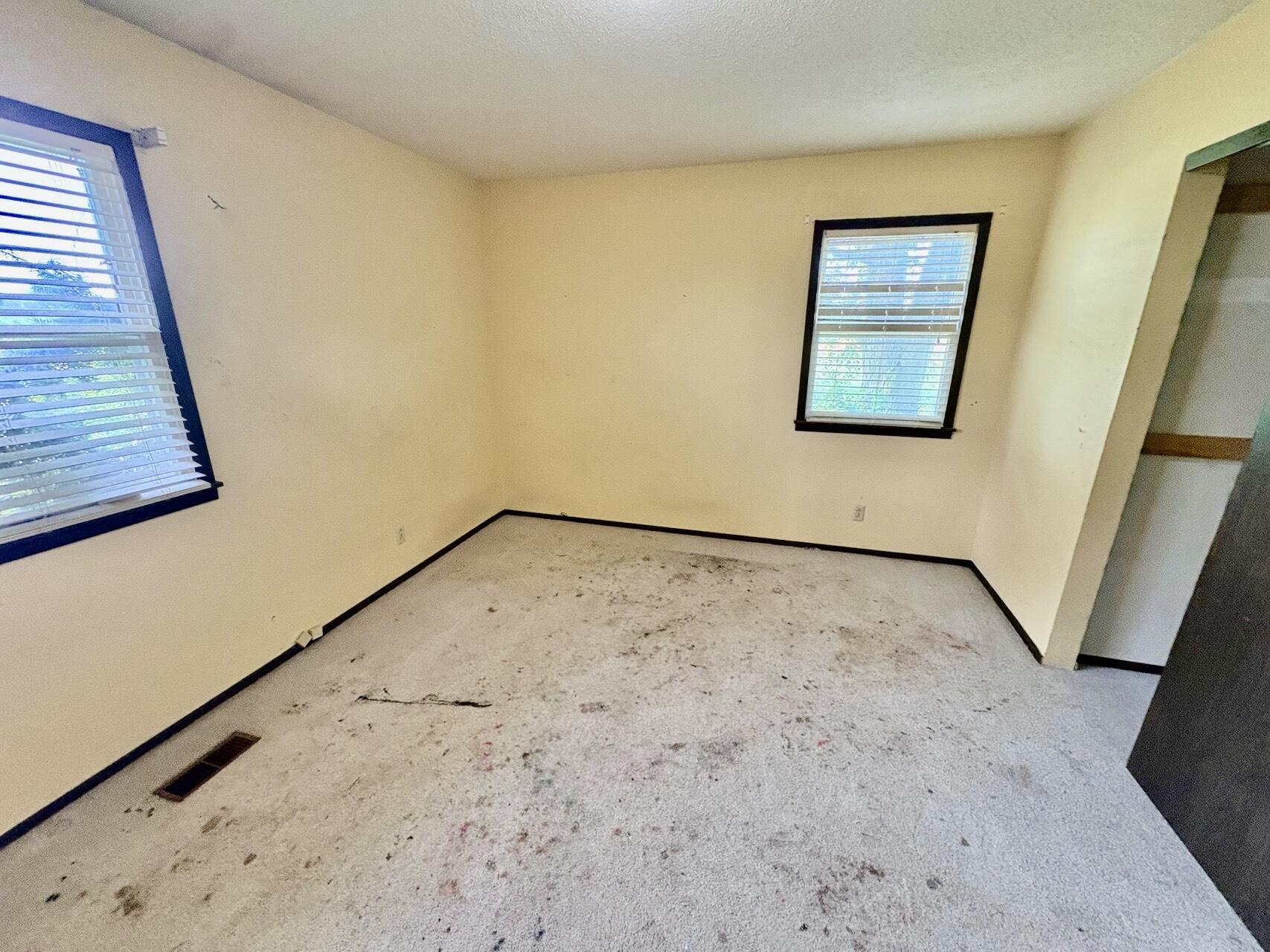 Photo 13 - Residential for sale – 720  Meadow Lane  Nevada, MO