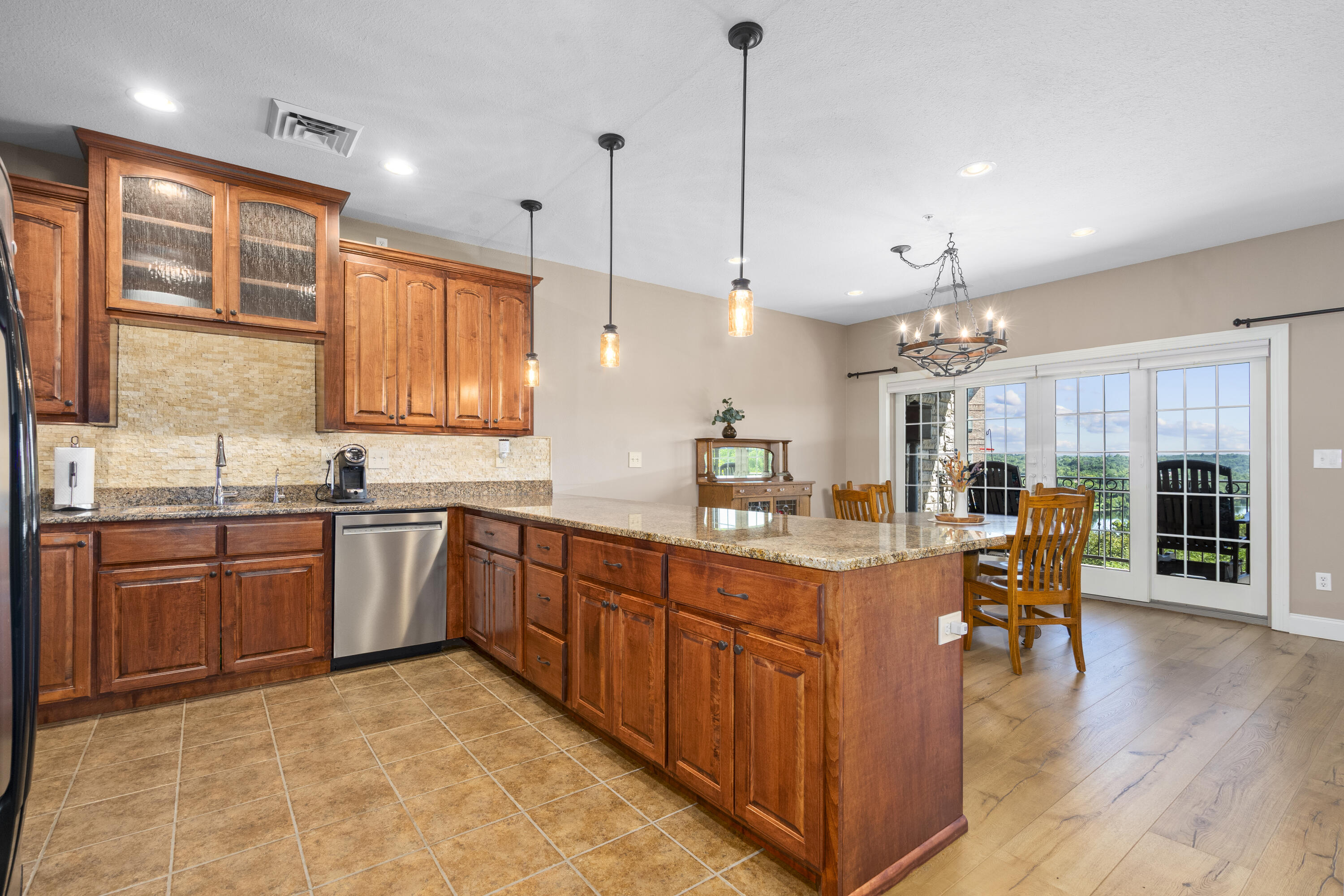 Photo 6 - Residential for sale – 1207  Riverstone Drive  Branson, MO