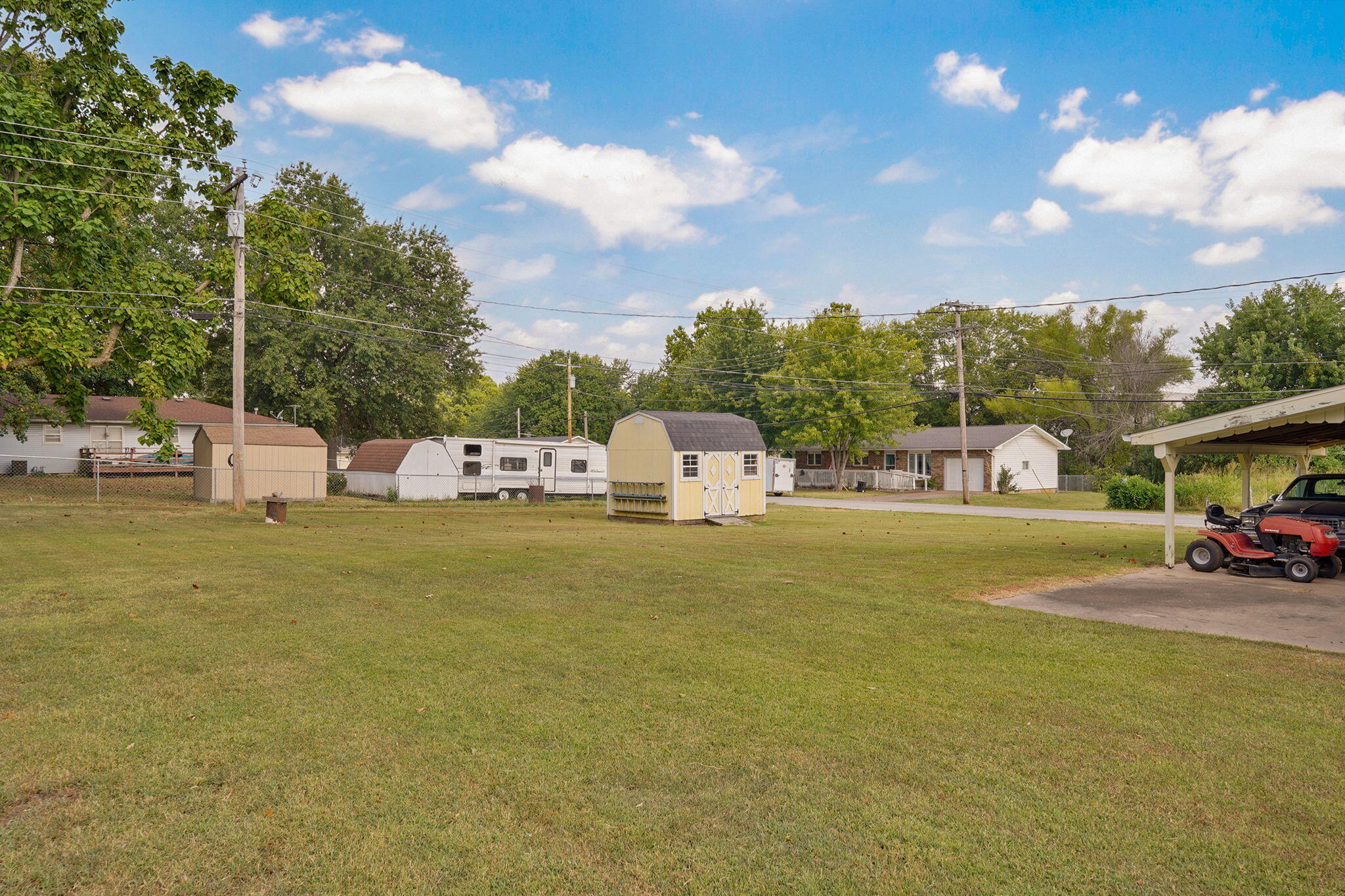 Photo 3 - Residential for sale – 609  Seneker Avenue  Mt Vernon, MO