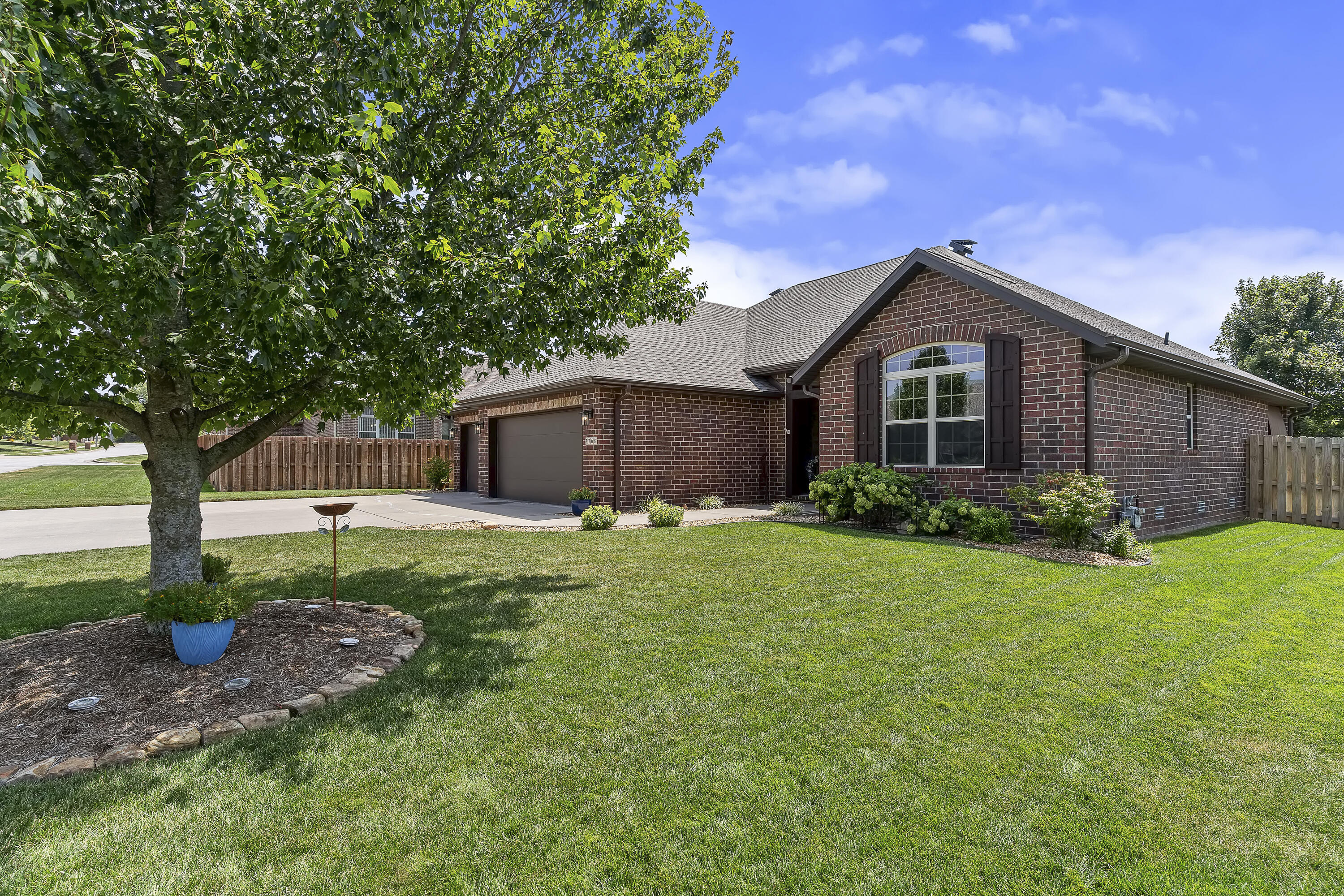 Photo 41 - Residential for sale – 3768 W River Rock Street  Springfield, MO