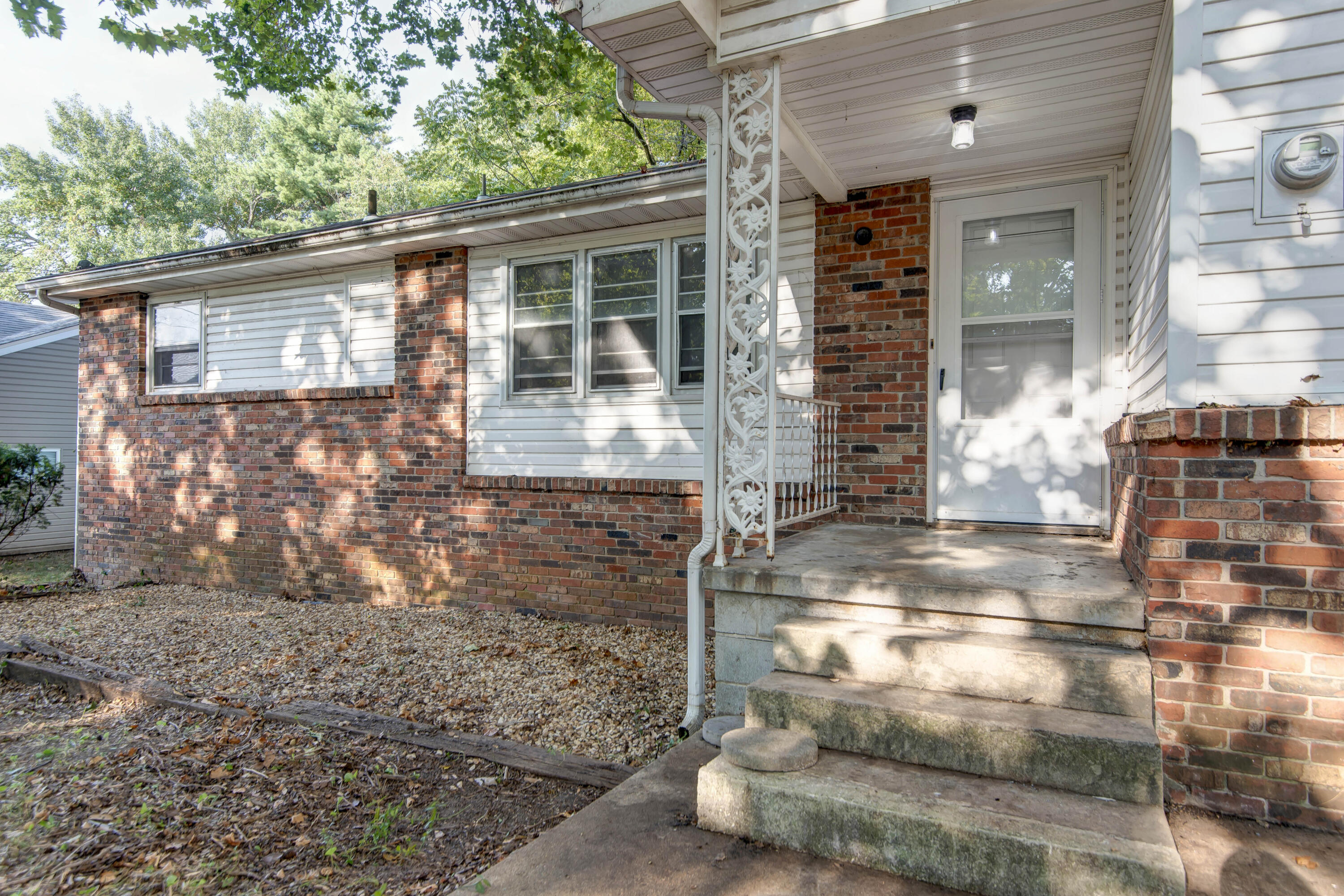 Photo 3 - Residential for sale – 3237 S Ferguson Avenue  Springfield, MO