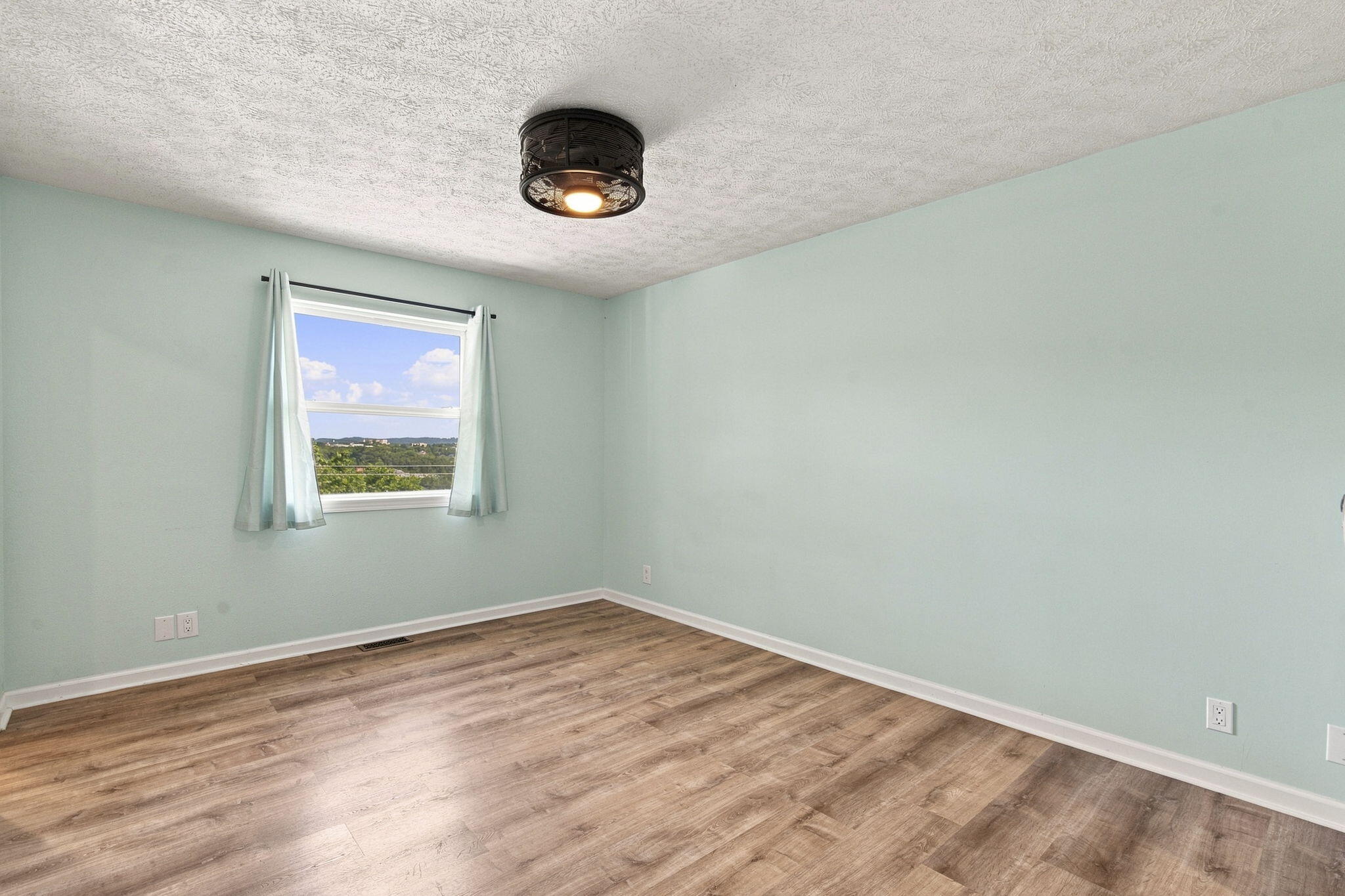 Photo 14 - Residential for sale – 1815  Boswell Avenue  Branson, MO