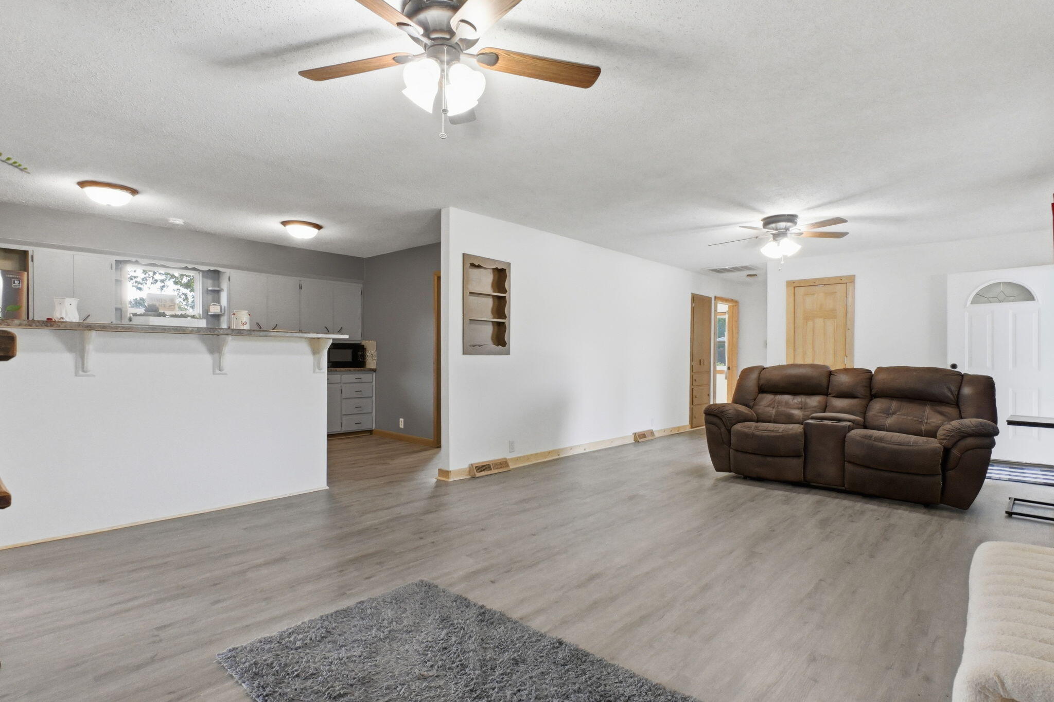 Photo 8 - Residential for sale – 208 S Clompton Street  Dadeville, MO