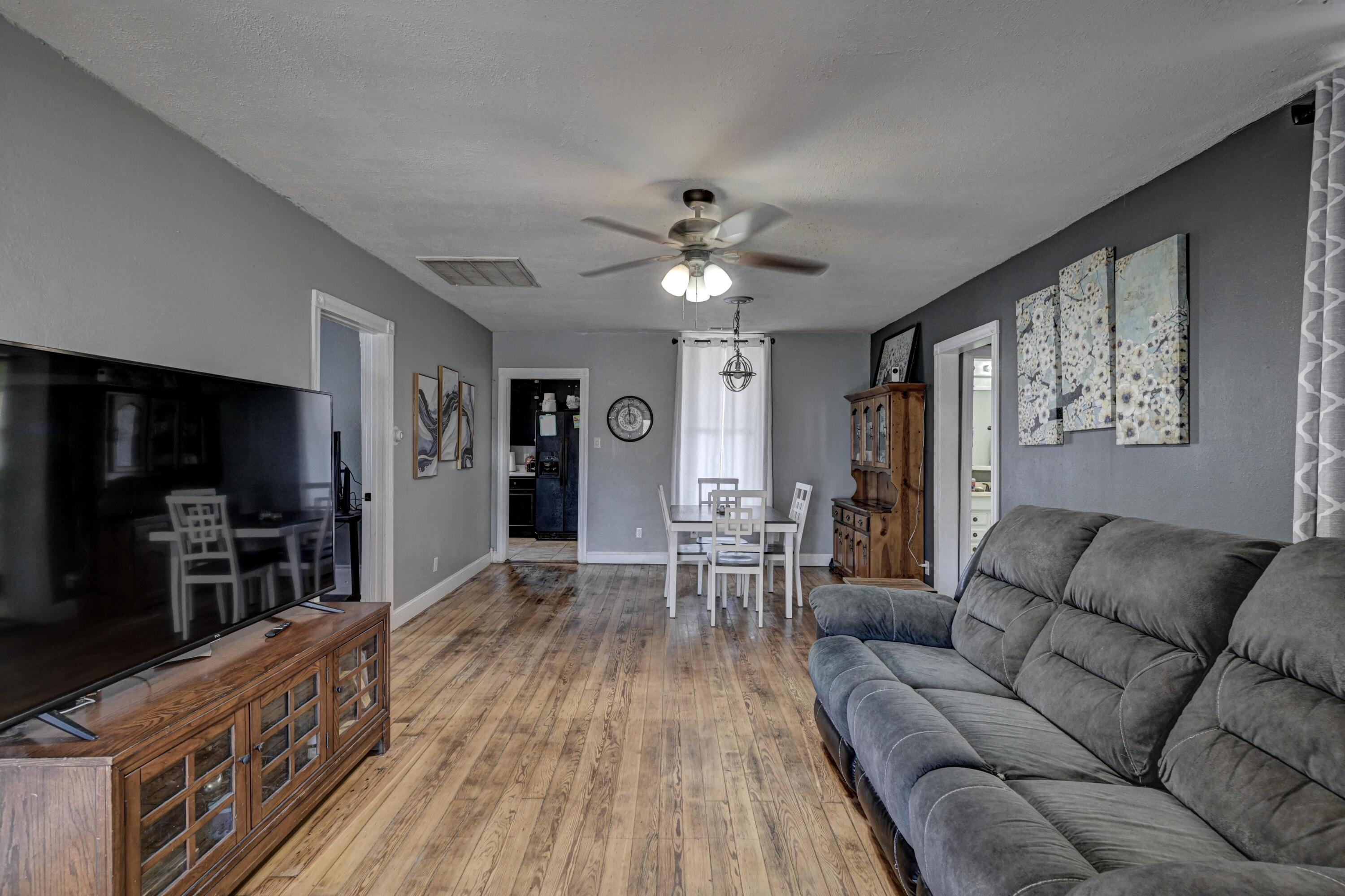 Photo 6 - Residential for sale – 2025 S Connor Avenue  Joplin, MO