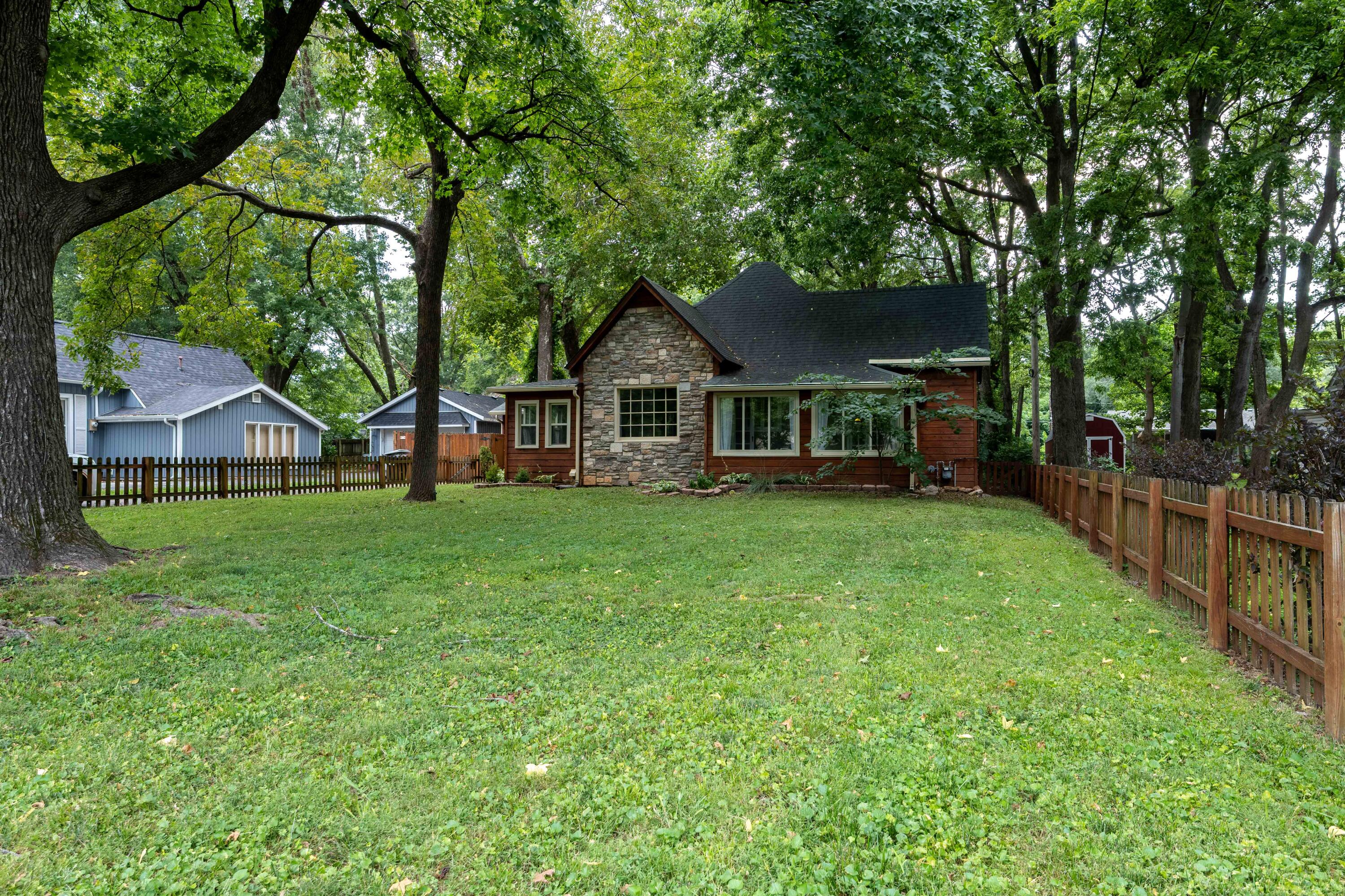 Photo 6 - Residential for sale – 1649 S Jefferson Avenue  Springfield, MO