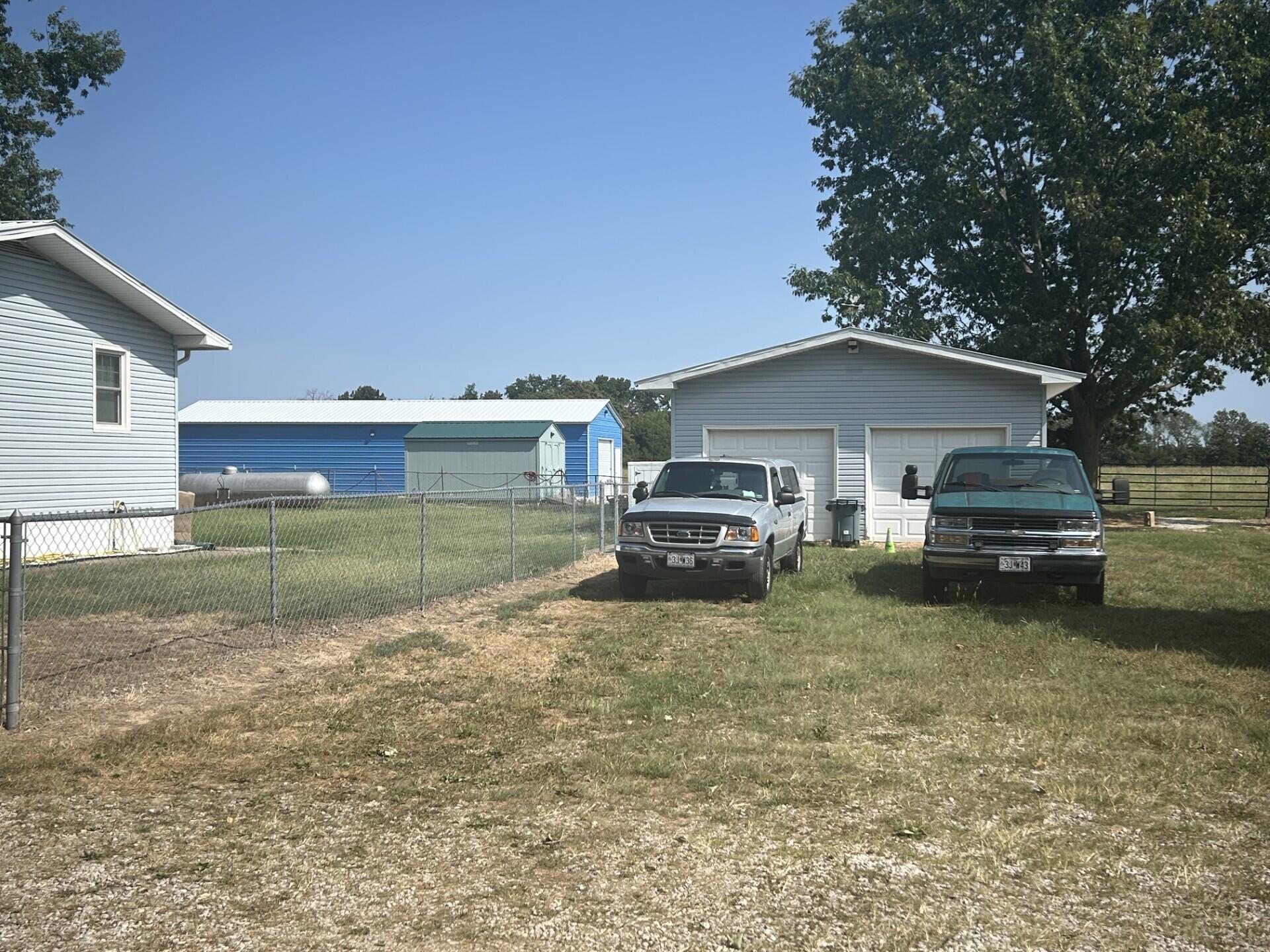 Photo 2 - Residential for sale – 11434  State Highway Aa   Neosho, MO