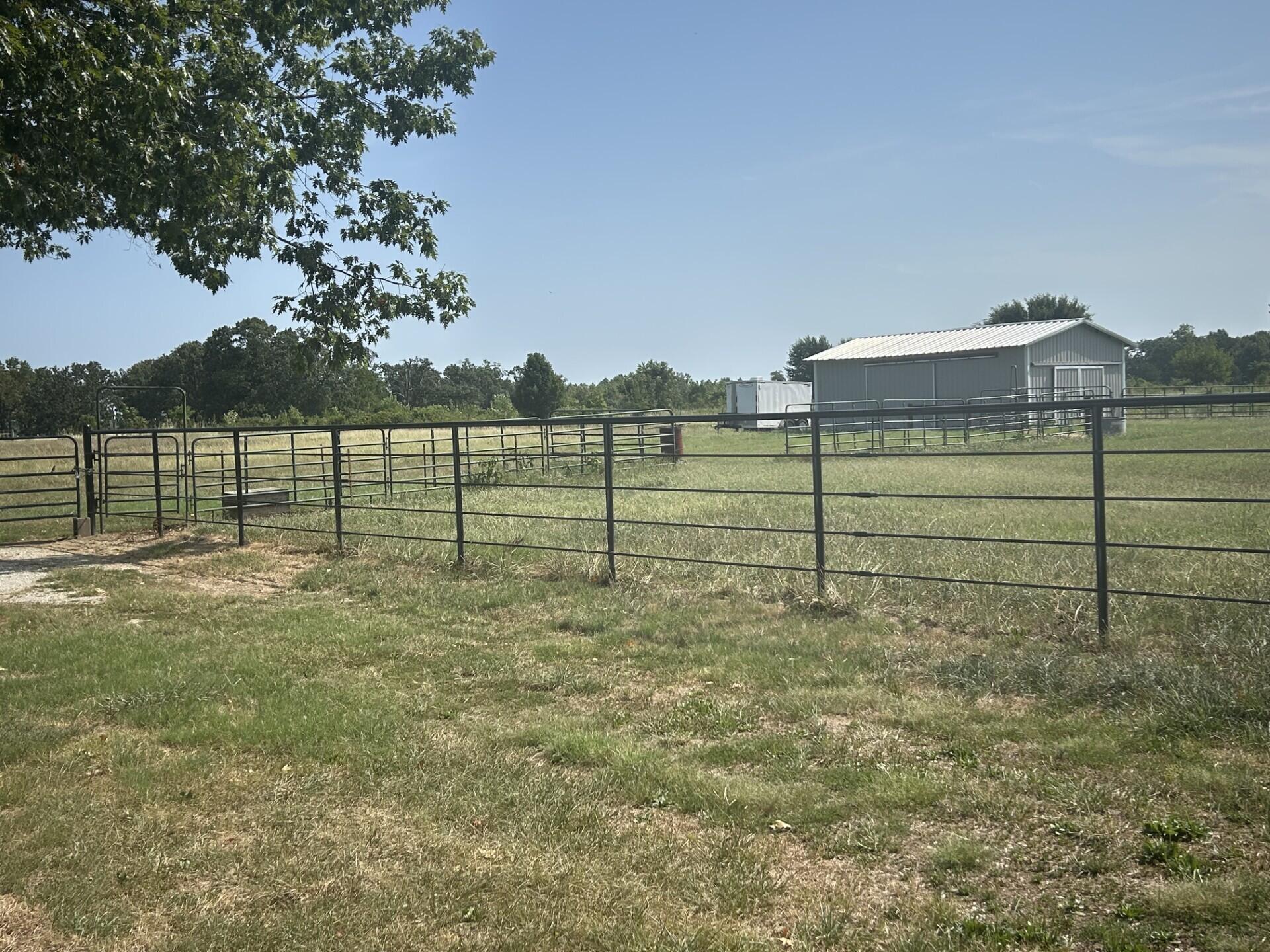 Photo 5 - Residential for sale – 11434  State Highway Aa   Neosho, MO
