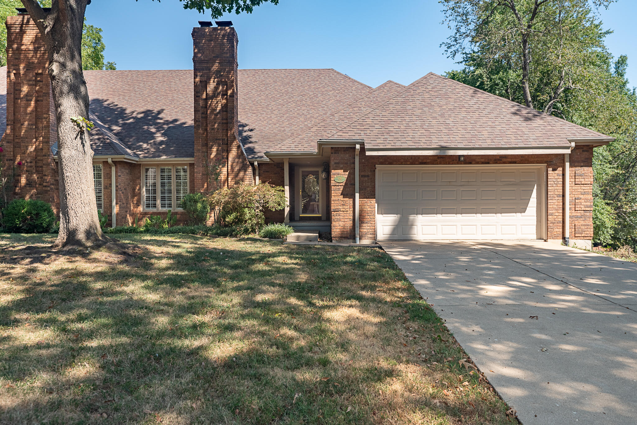 Photo 2 - Residential for sale – 759 S Augusta Drive  Springfield, MO