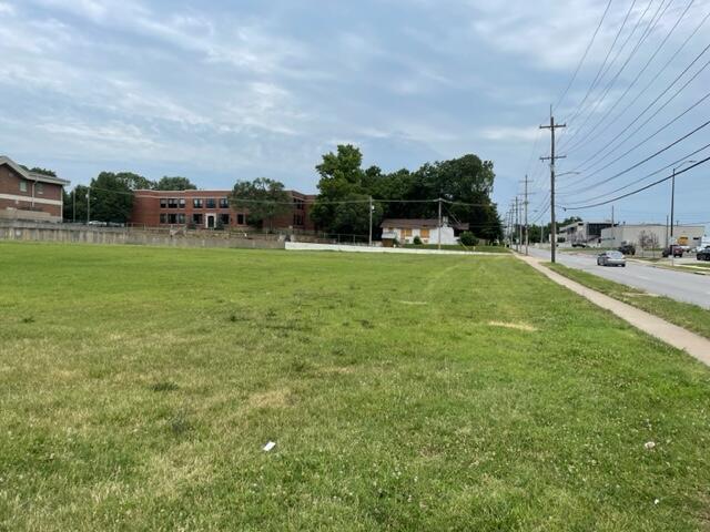 Photo 2 - Land for sale – 835 N Campbell Avenue  Springfield, MO