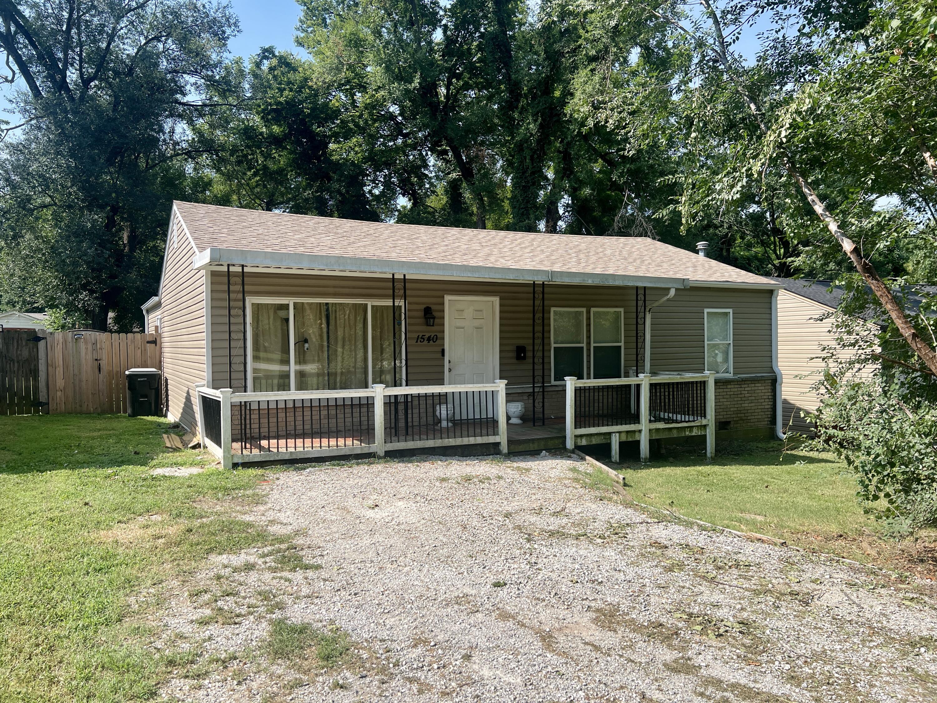 Residential for sale – 1540 E Nora Street  Springfield, MO