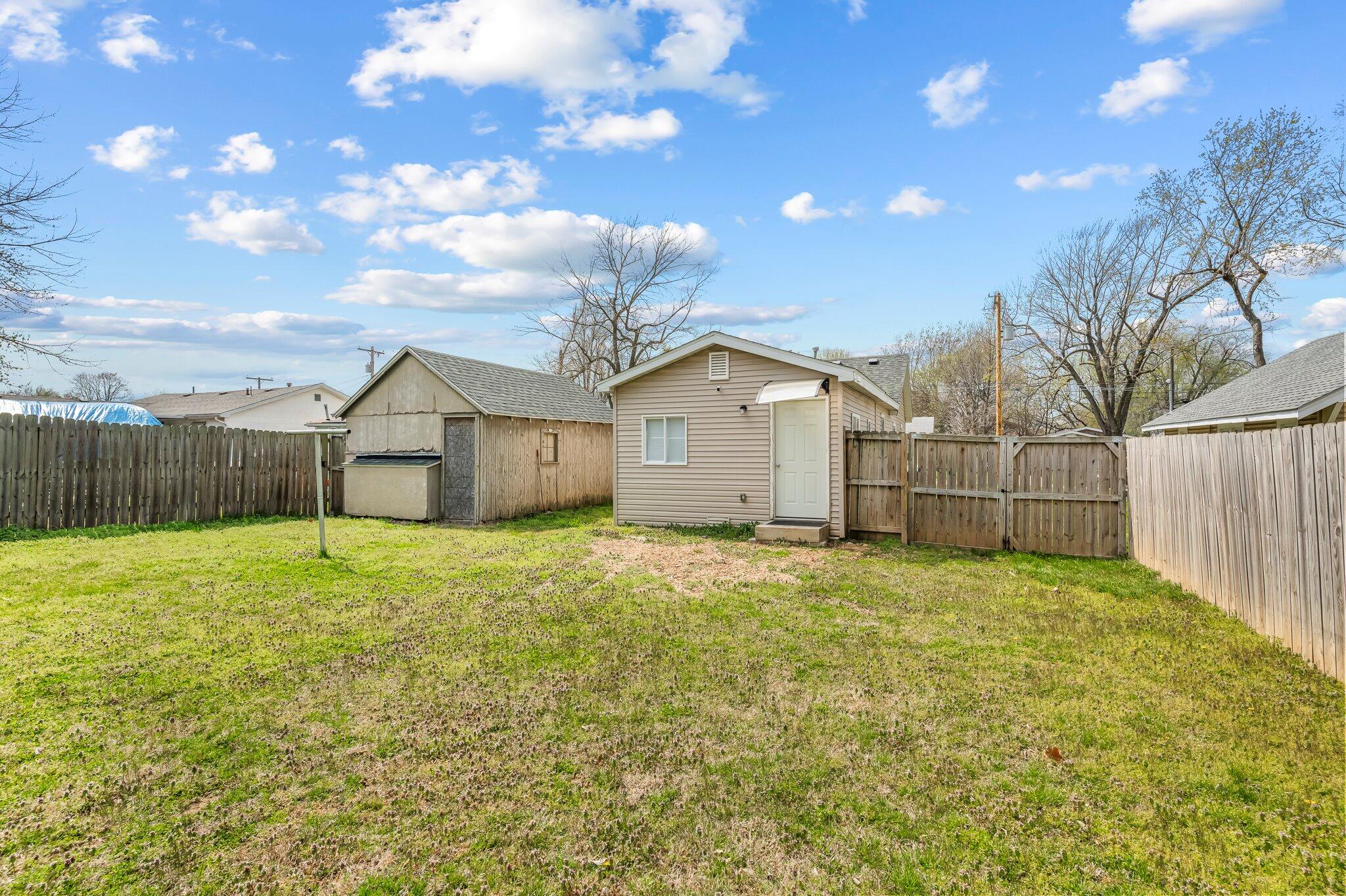 Photo 16 - Residential for sale – 2528 N Kellett Avenue  Springfield, MO