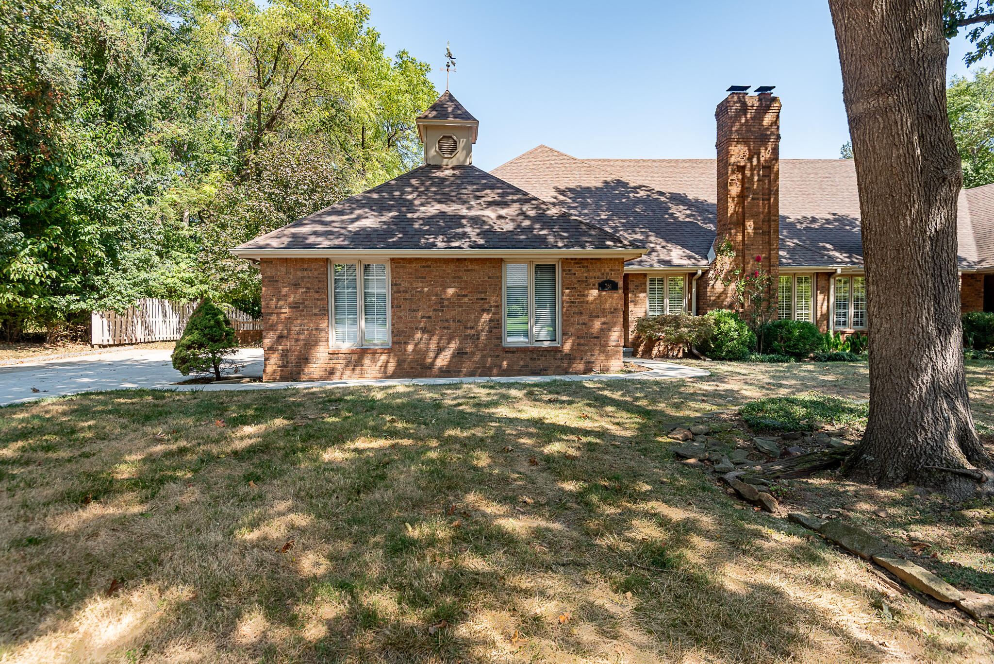 Photo 2 - Residential for sale – 761 S Augusta Drive  Springfield, MO