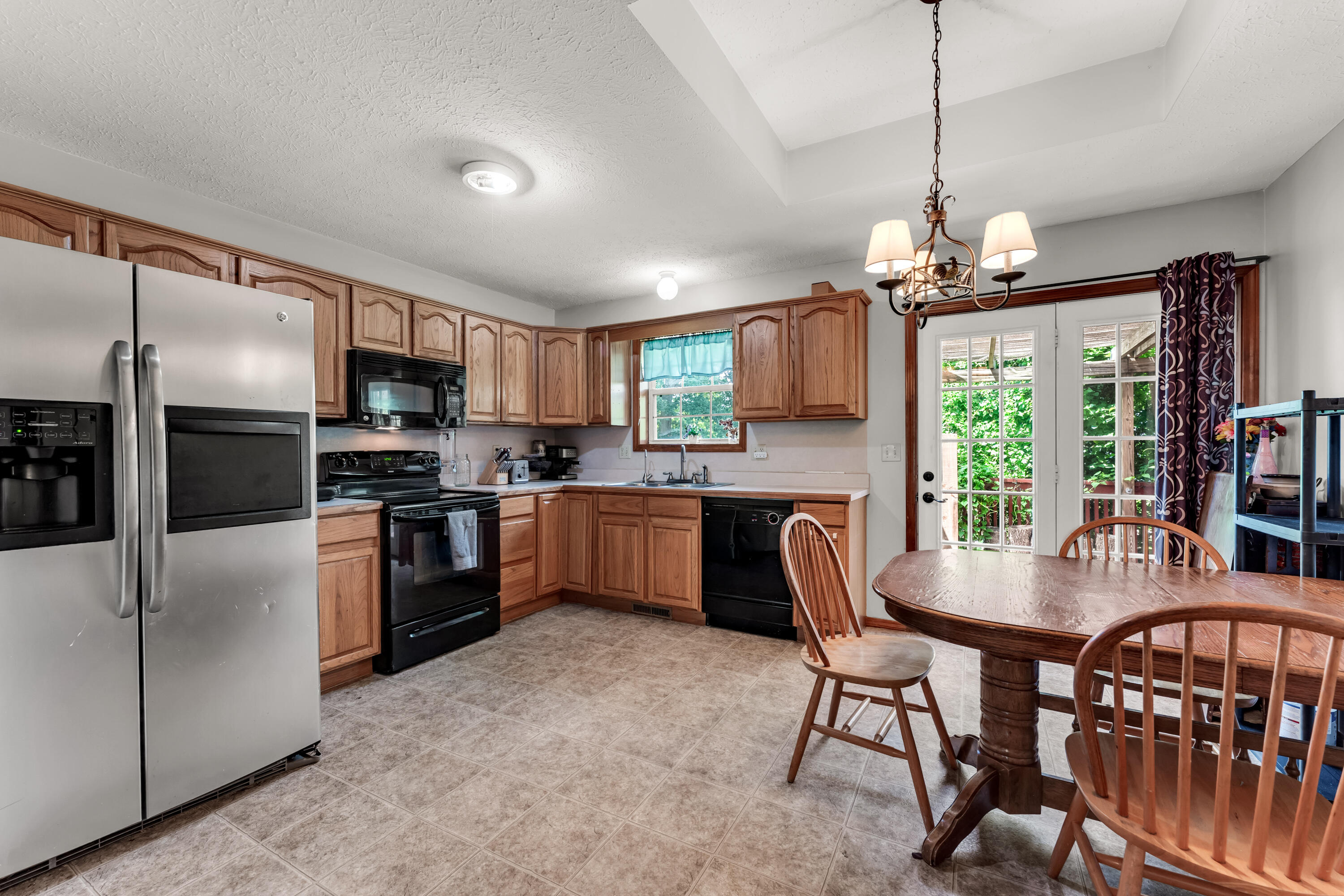 Photo 6 - Residential for sale – 433 S Devonshire Street  Nixa, MO