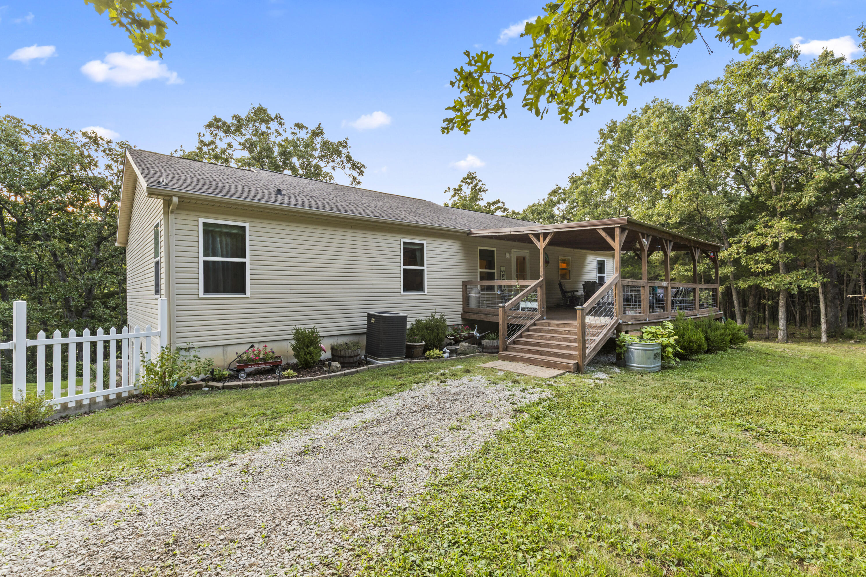 Photo 3 - Residential for sale – 18275  New Hermitage Drive  Hermitage, MO