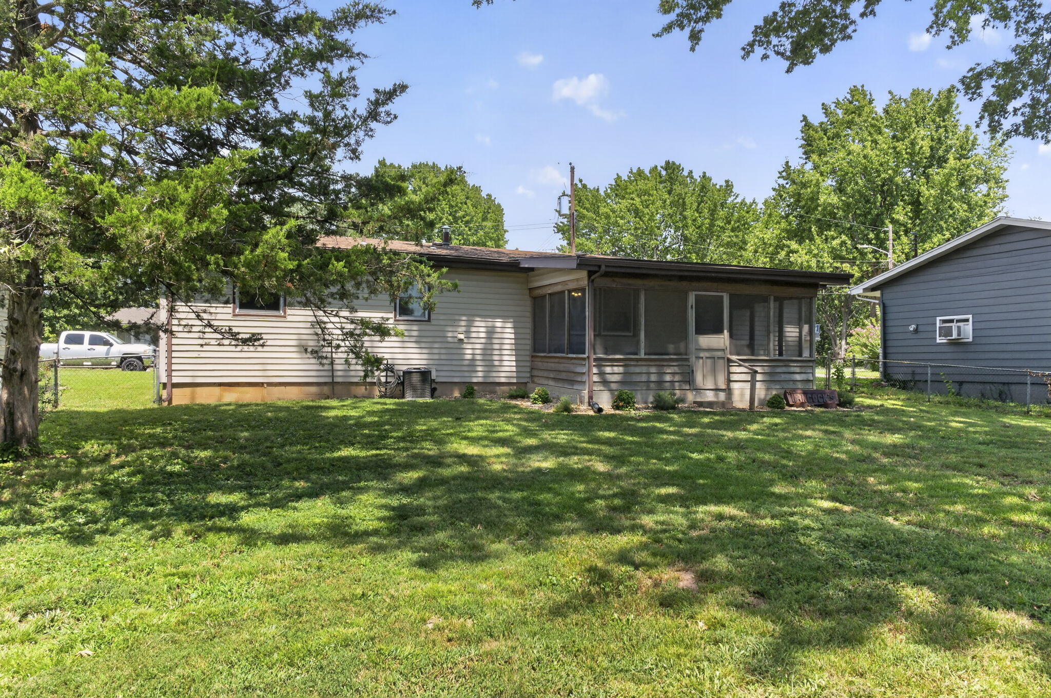 Photo 25 - Residential for sale – 1112 E Mcclernon Street  Springfield, MO