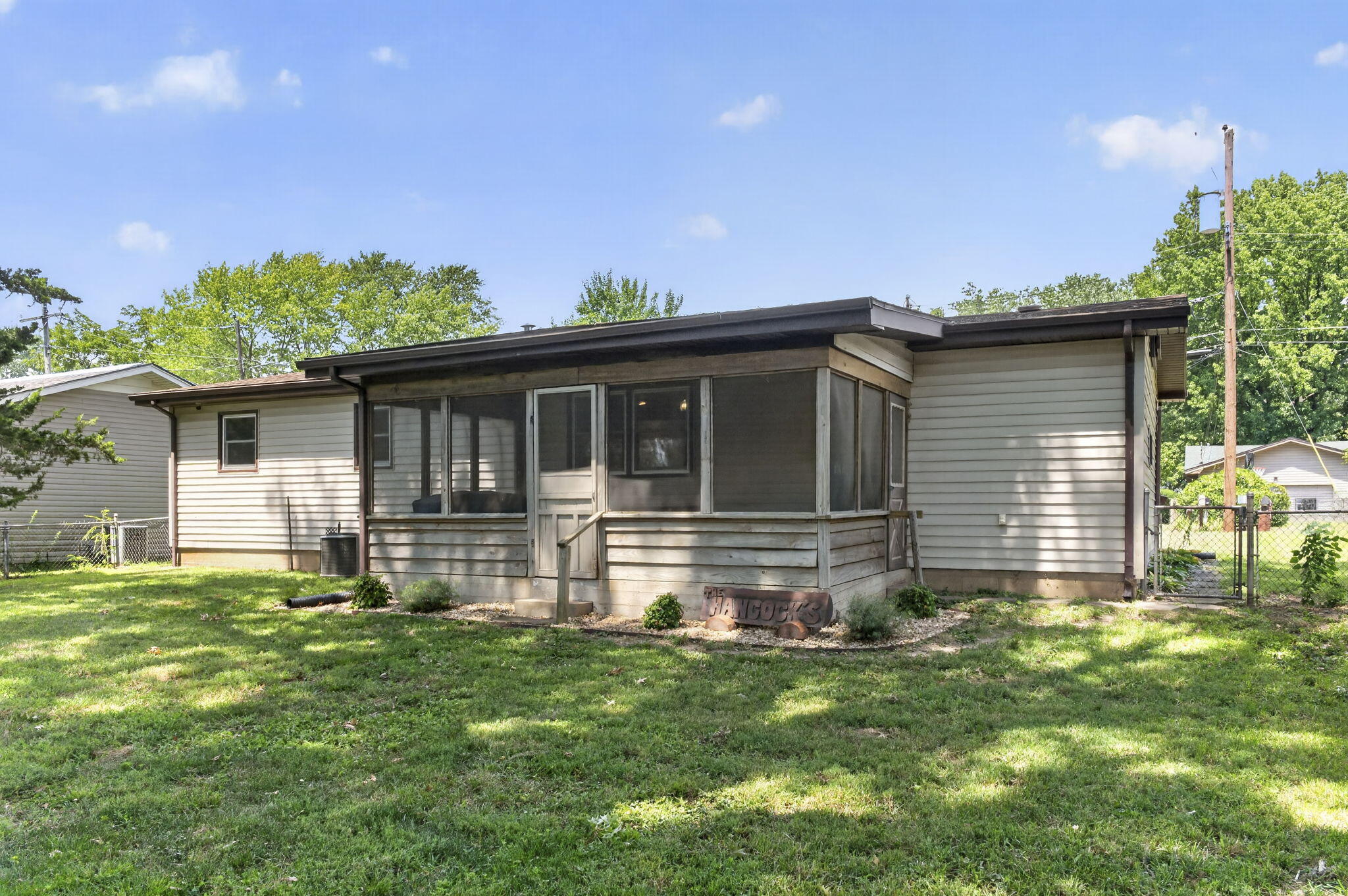 Photo 23 - Residential for sale – 1112 E Mcclernon Street  Springfield, MO
