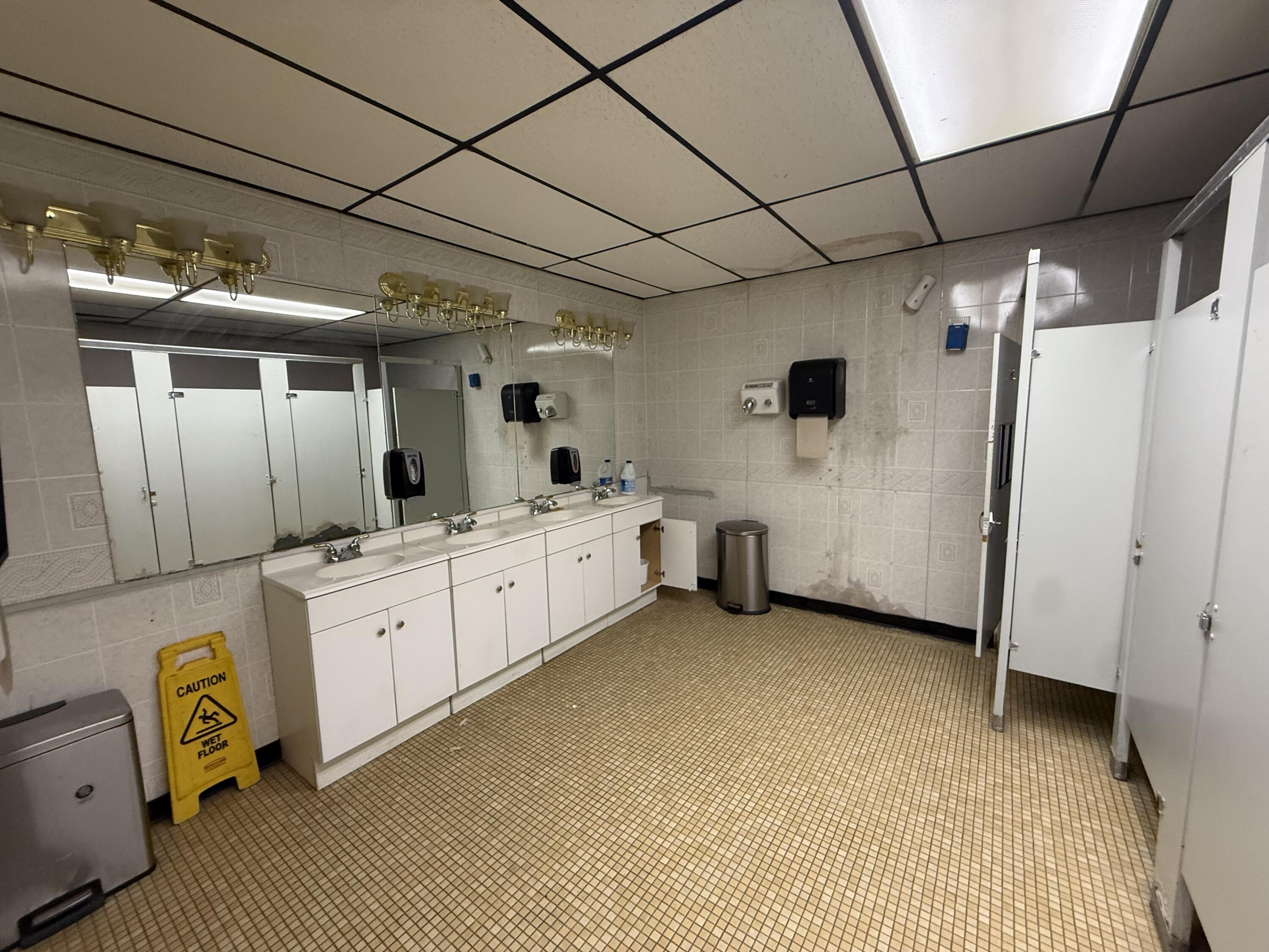 Photo 58 - Commercial Sale for sale – 625  State Highway 165   Branson, MO