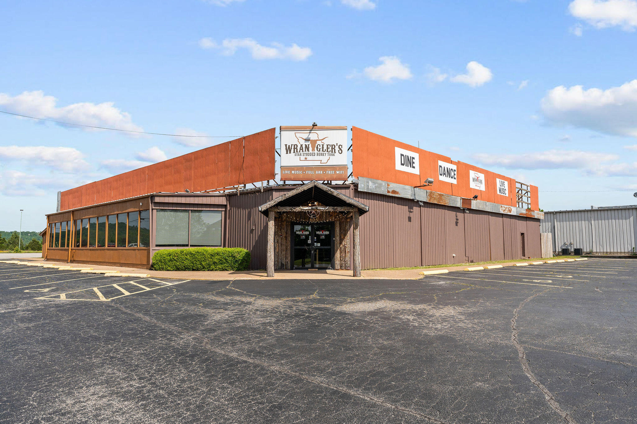 Commercial Sale for sale – 625  State Highway 165   Branson, MO