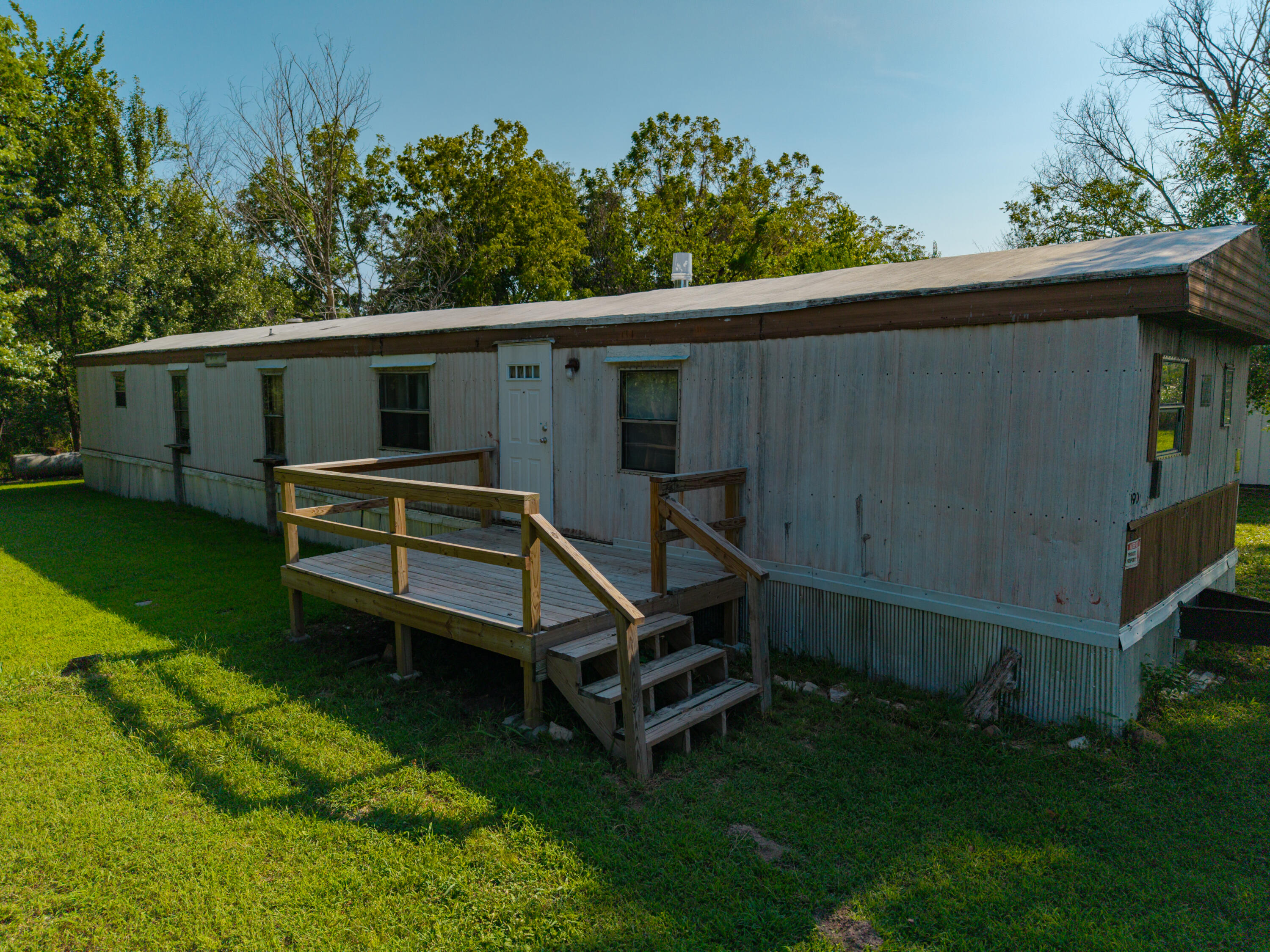 Photo 4 - Residential for sale – 1909 E 505th Road  Halfway, MO