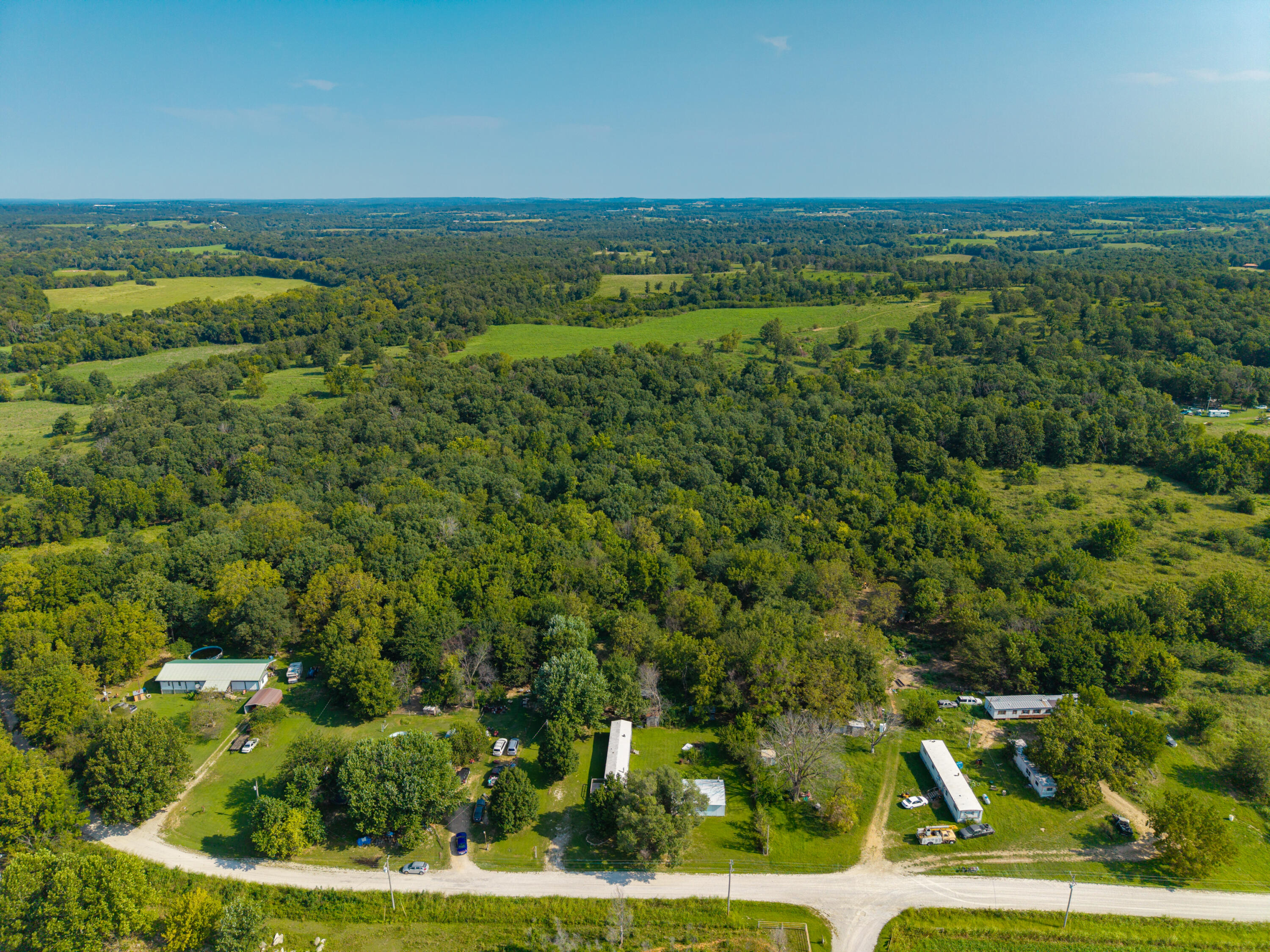 Photo 17 - Residential for sale – 1909 E 505th Road  Halfway, MO