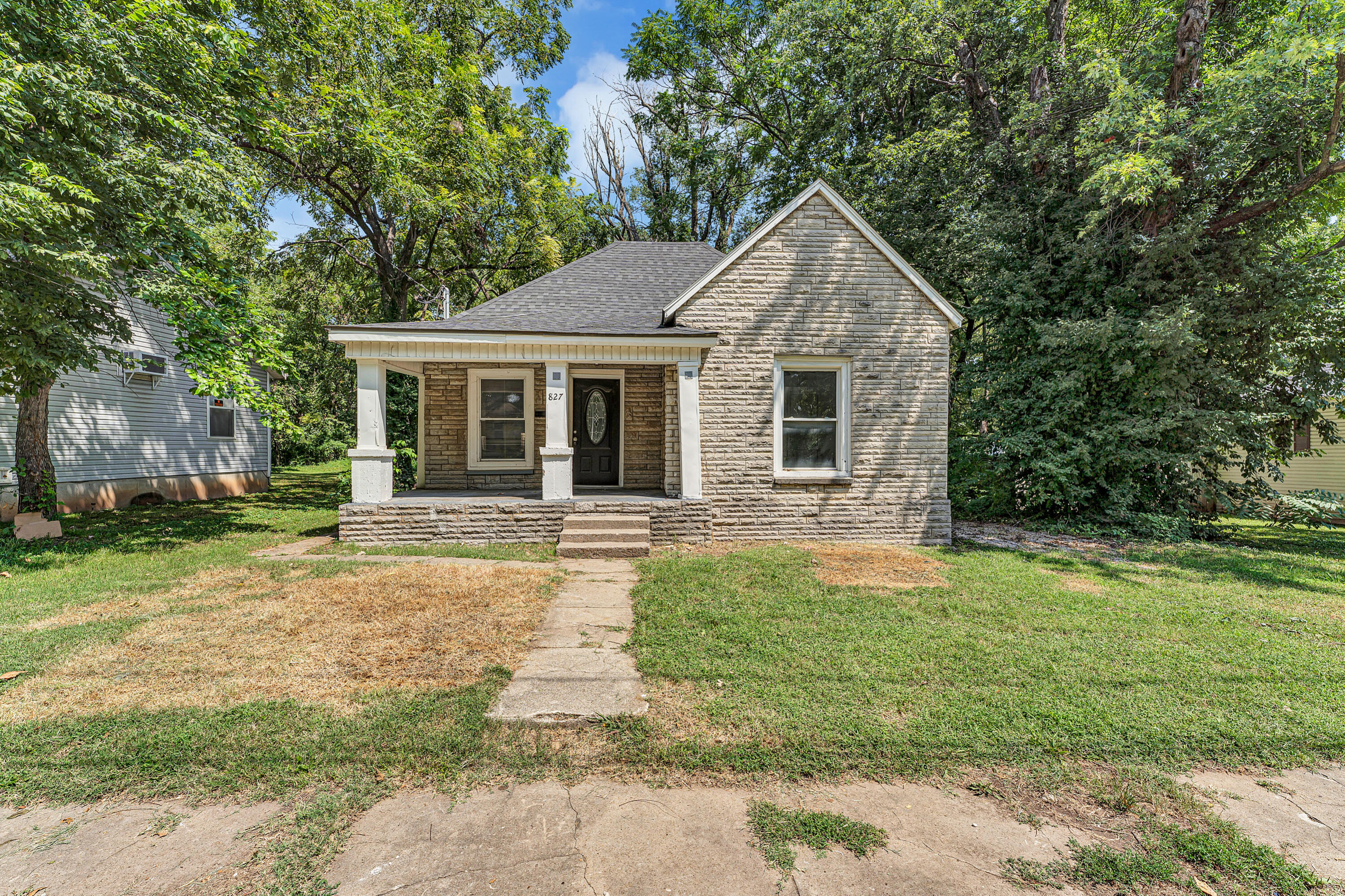Photo 16 - Residential for sale – 827 E Garfield Street  Springfield, MO