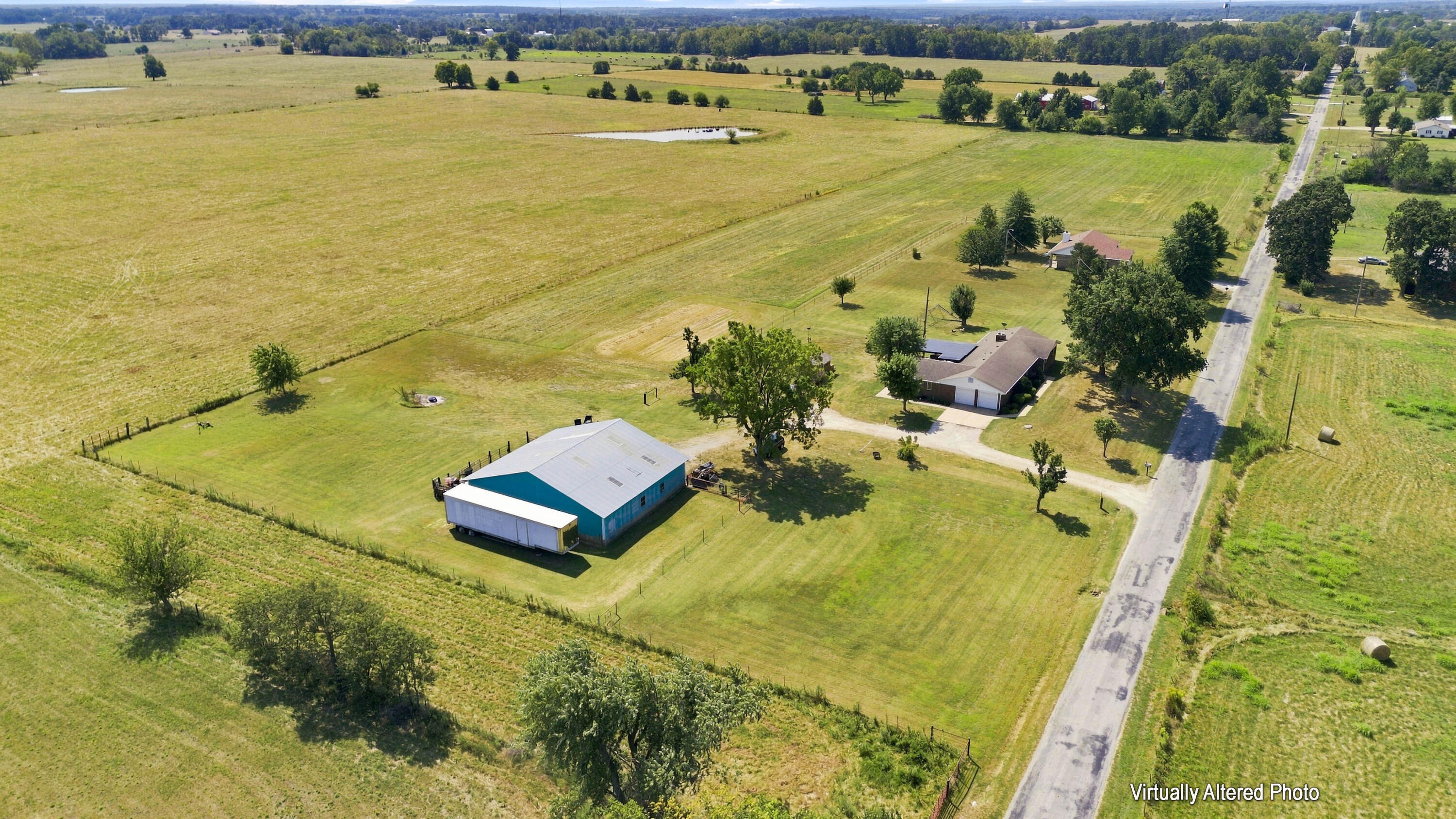 Photo 30 - Residential for sale – 288  Farm Road 1120   Monett, MO