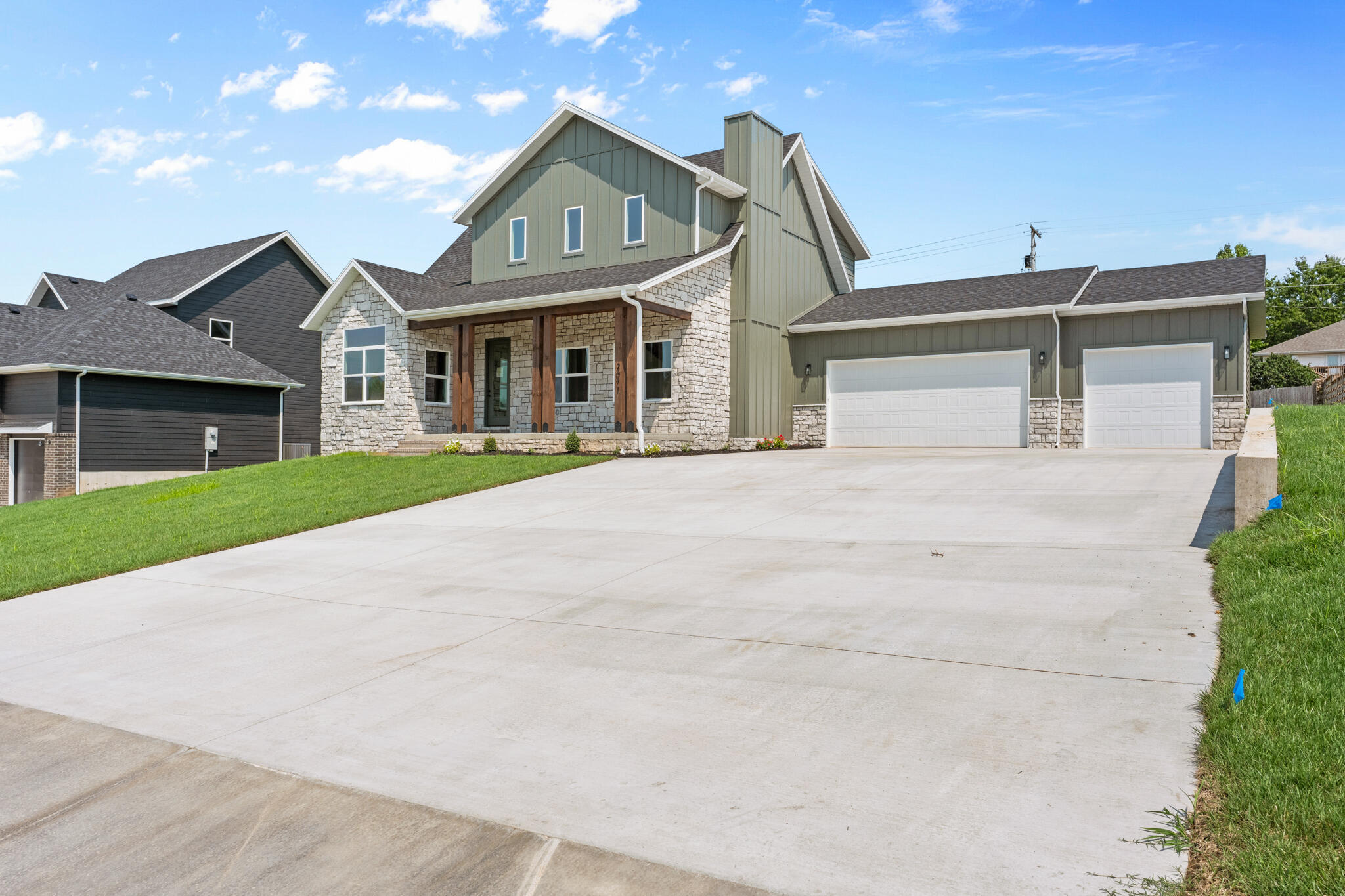 Photo 3 - Residential for sale – 2071 E Will Street  Republic, MO