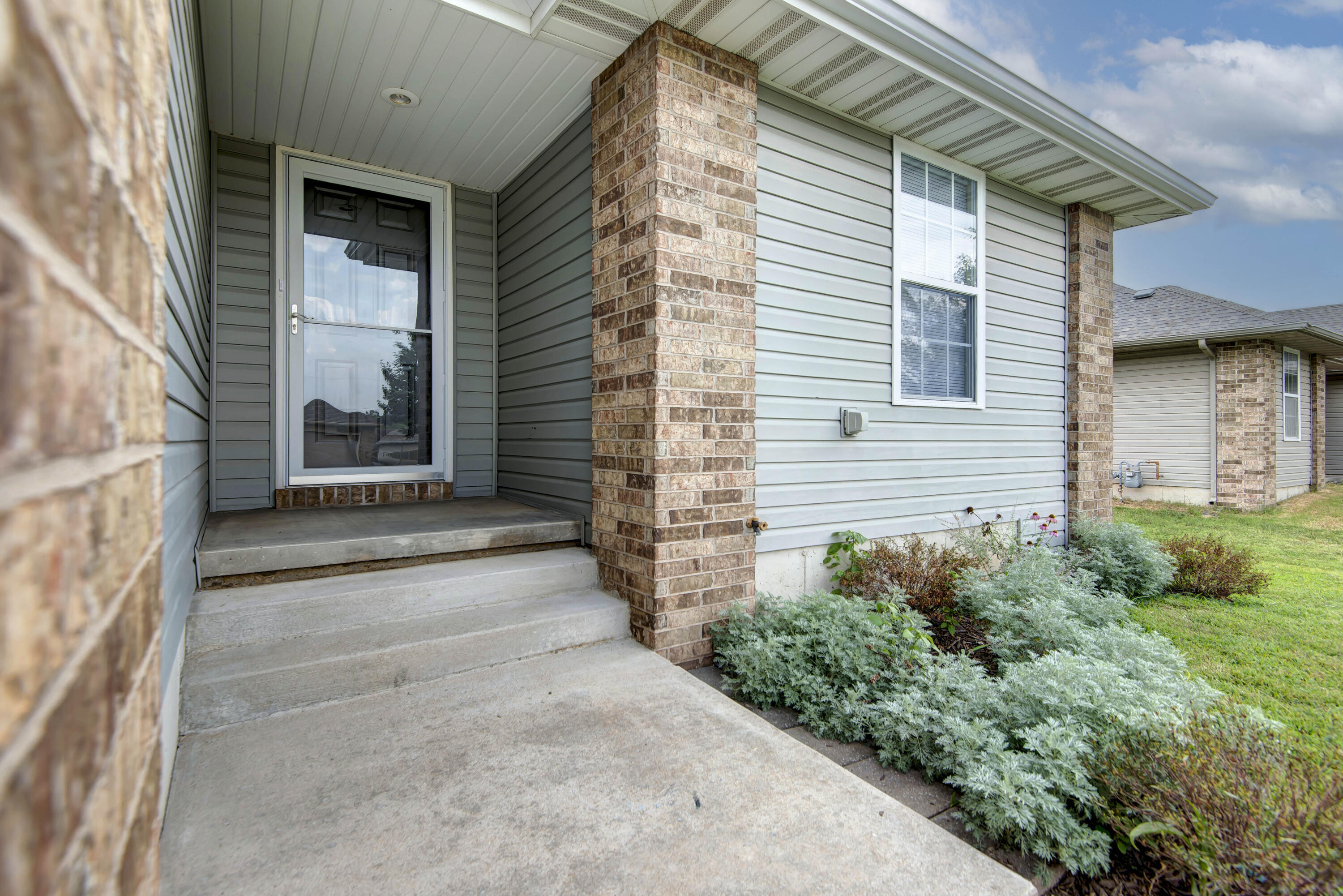 Photo 3 - Residential for sale – 2463 W Cedar Creek Drive  Springfield, MO
