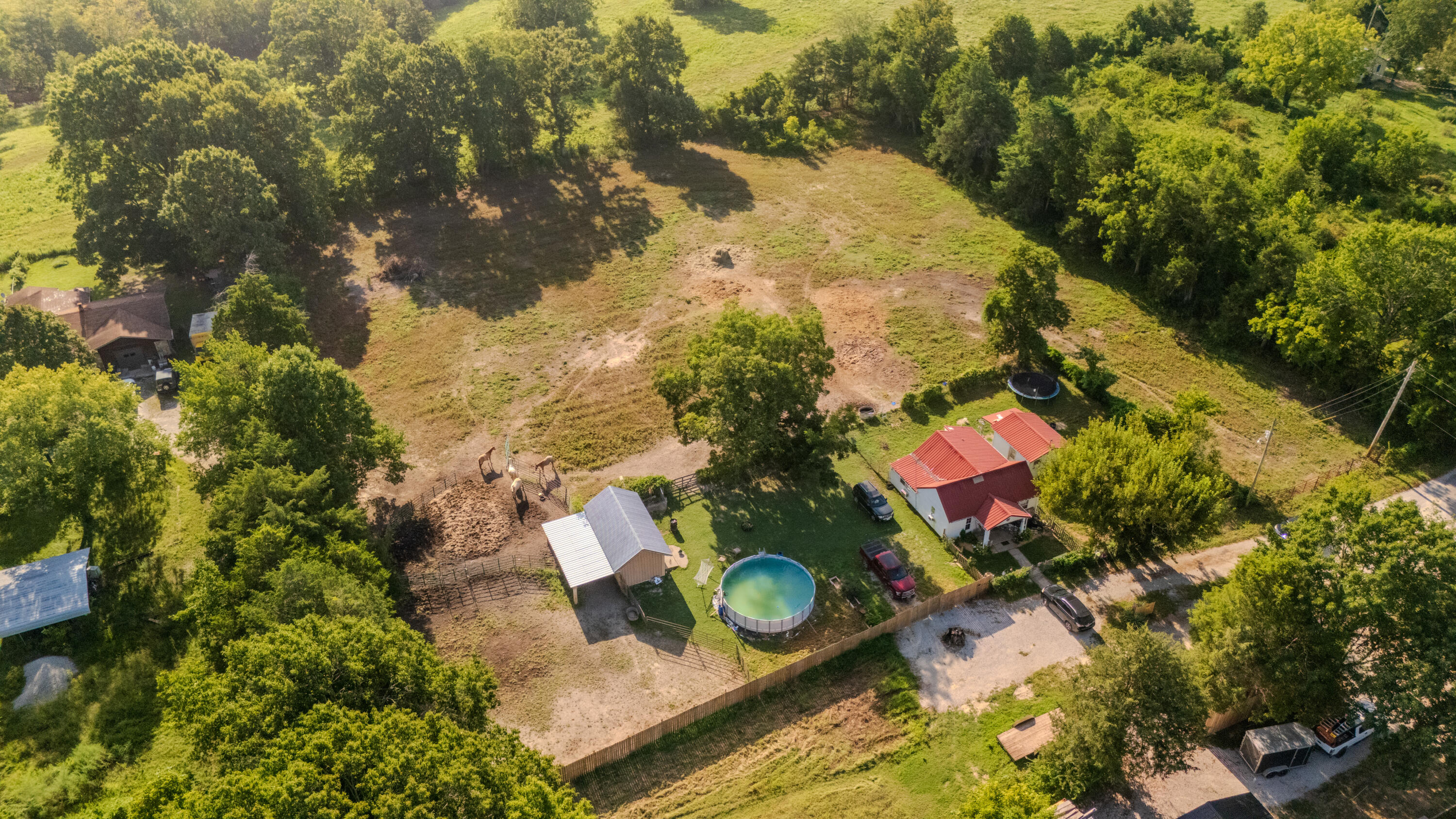 Photo 3 - Residential for sale – 418  Alma Street  Taneyville, MO
