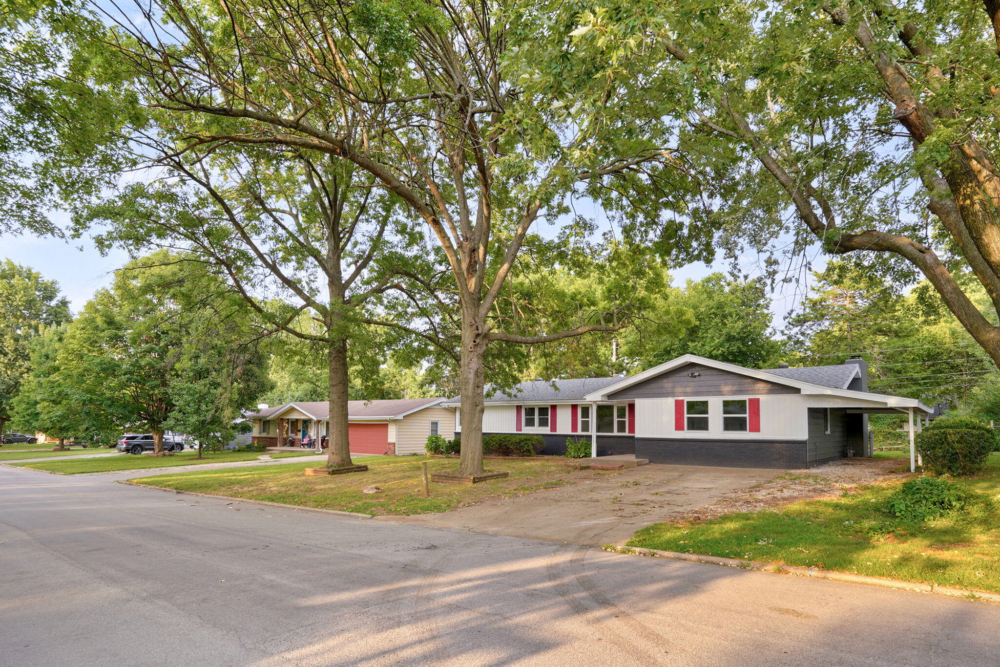 Photo 2 - Residential for sale – 3552 S Franklin Avenue  Springfield, MO