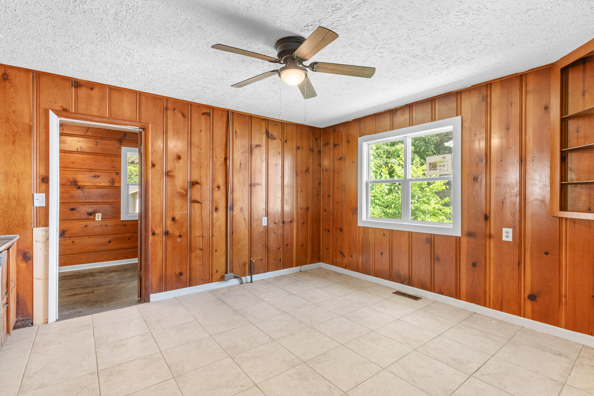 Photo 7 - Residential for sale – 2509 N Kellett Avenue  Springfield, MO