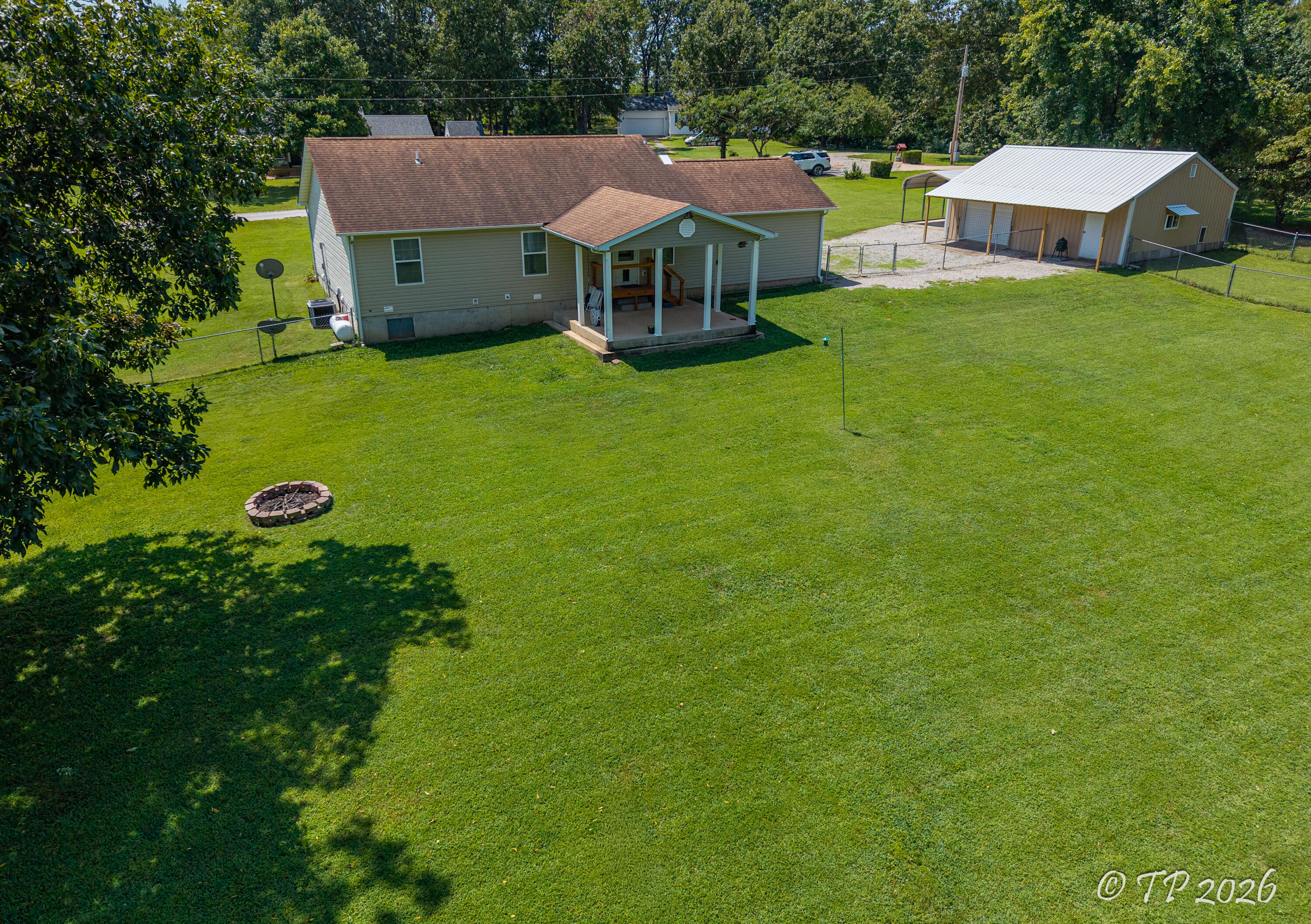 Photo 5 - Residential for sale – 5879  County Road 1580   West Plains, MO