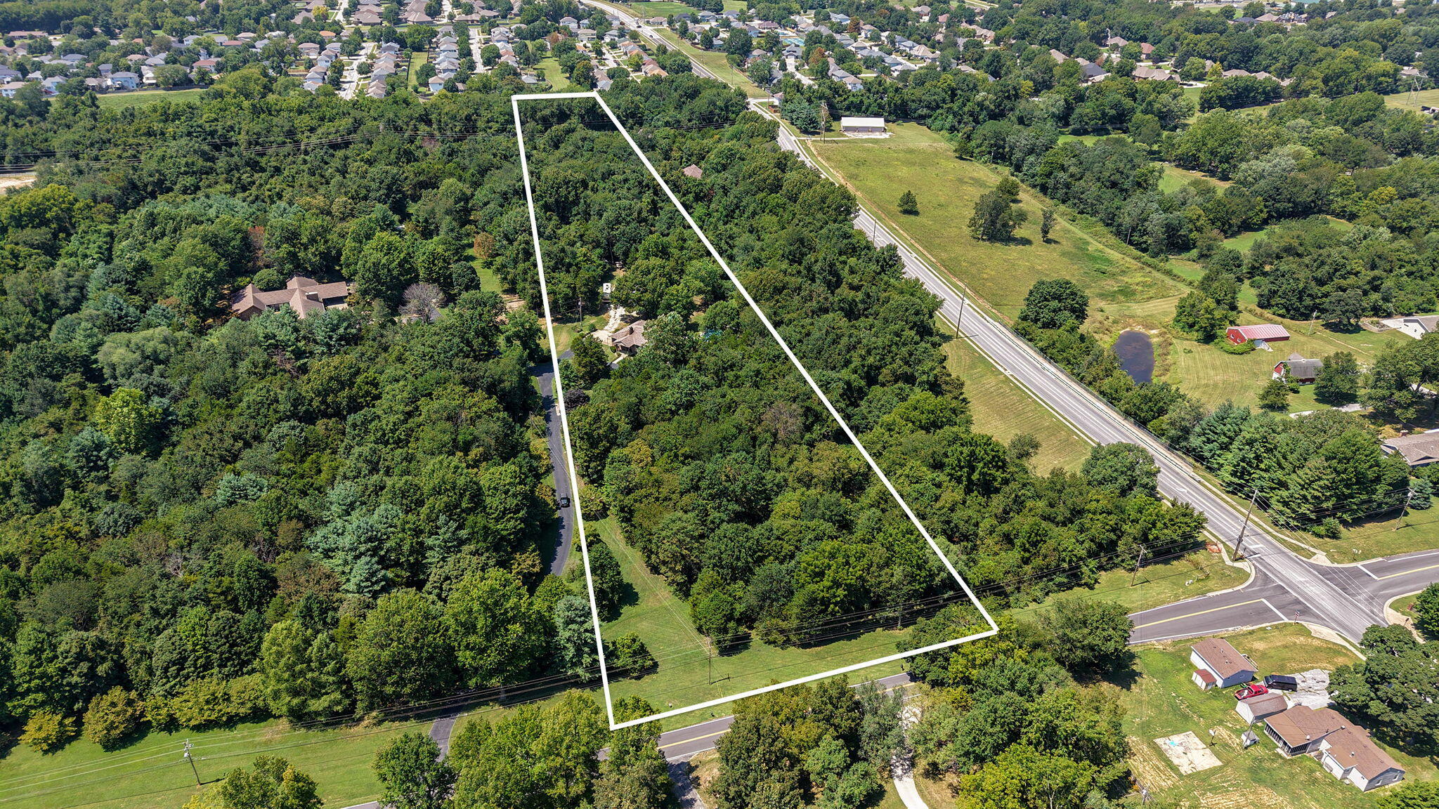 Photo 4 - Residential for sale – 5455 S Farm Road 137   Springfield, MO