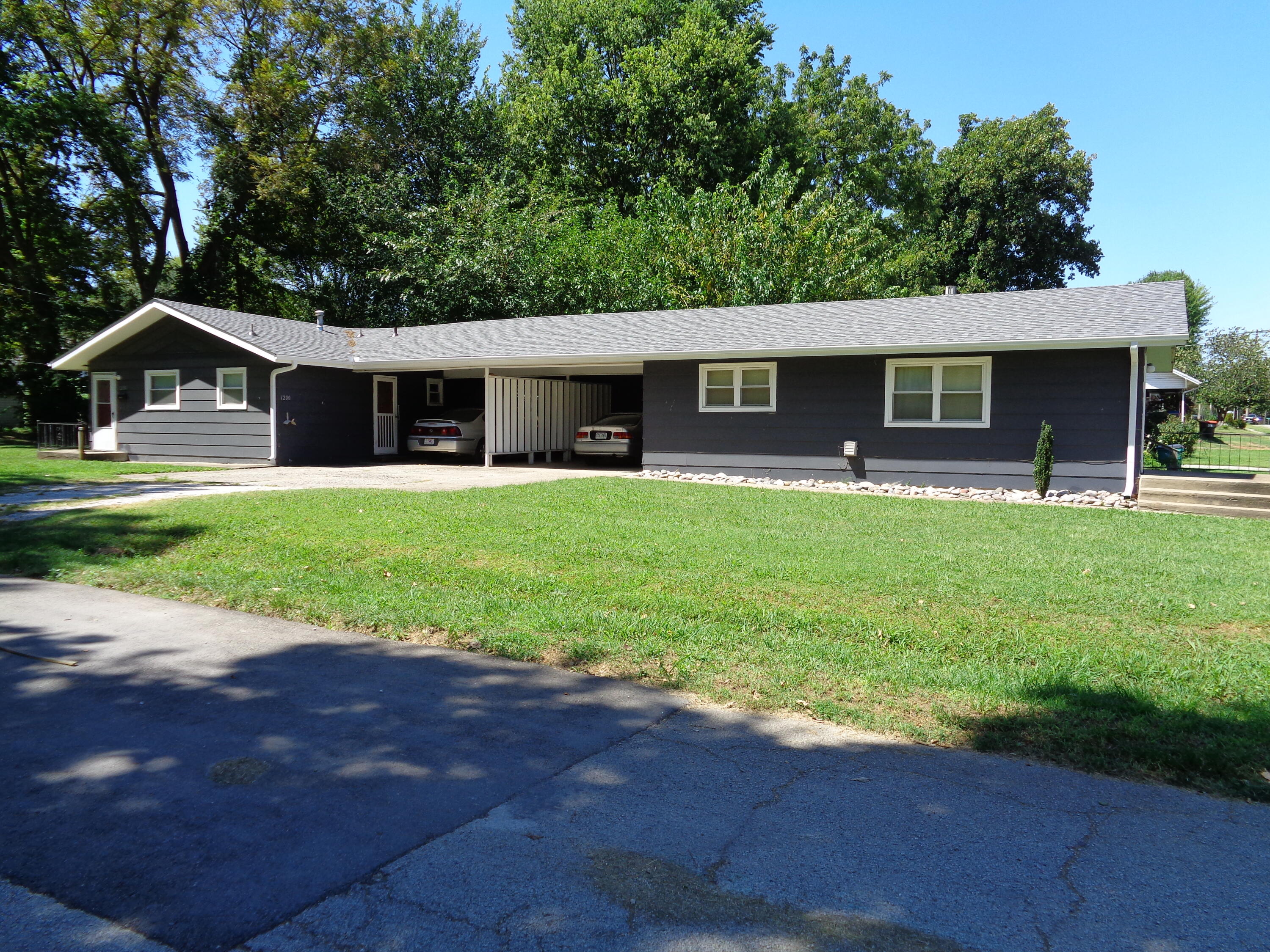 Residential Income for sale – 1200 W Atlantic Street  Springfield, MO